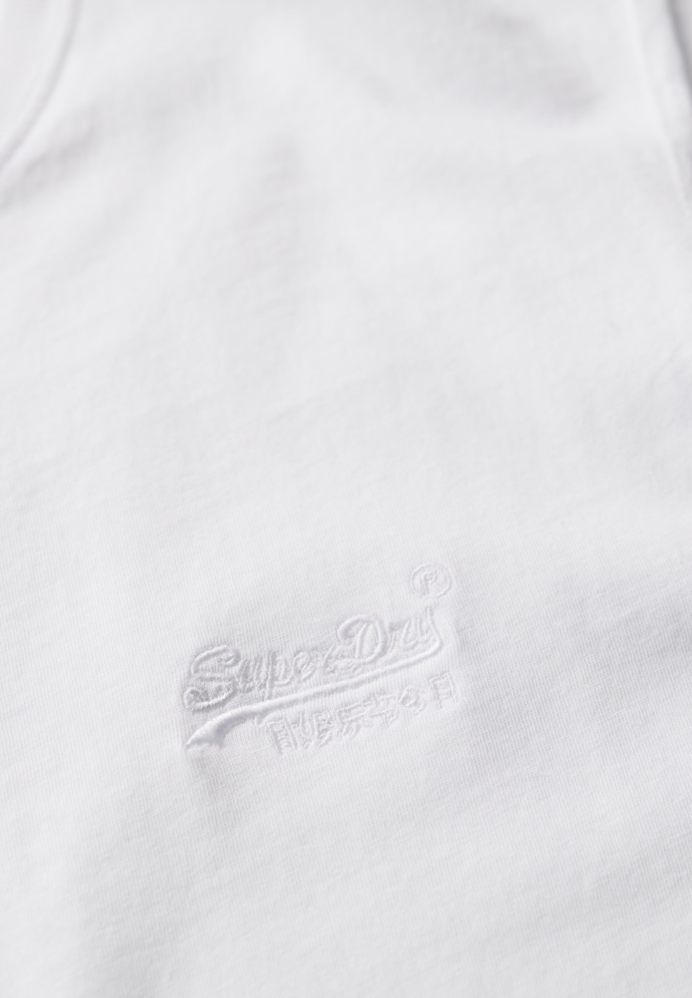 Superdry Débardeur »ESSENTIAL LOGO TANK UB« à coupe décontractée, en coton et jersey simple