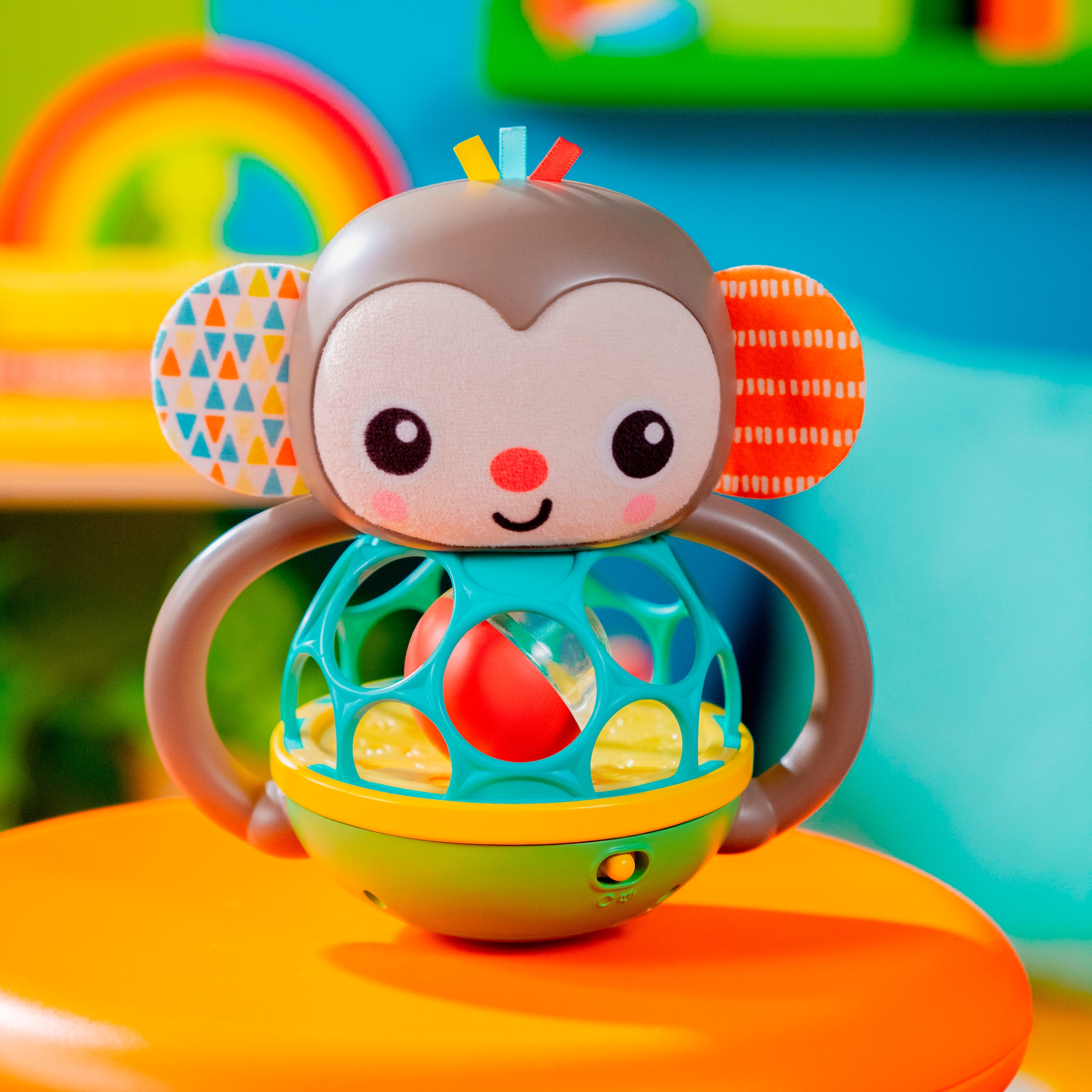 Bright Starts Jouet de préhension »Grab & Giggle Monkey™ Multi-Sensory Toy« mit Sound