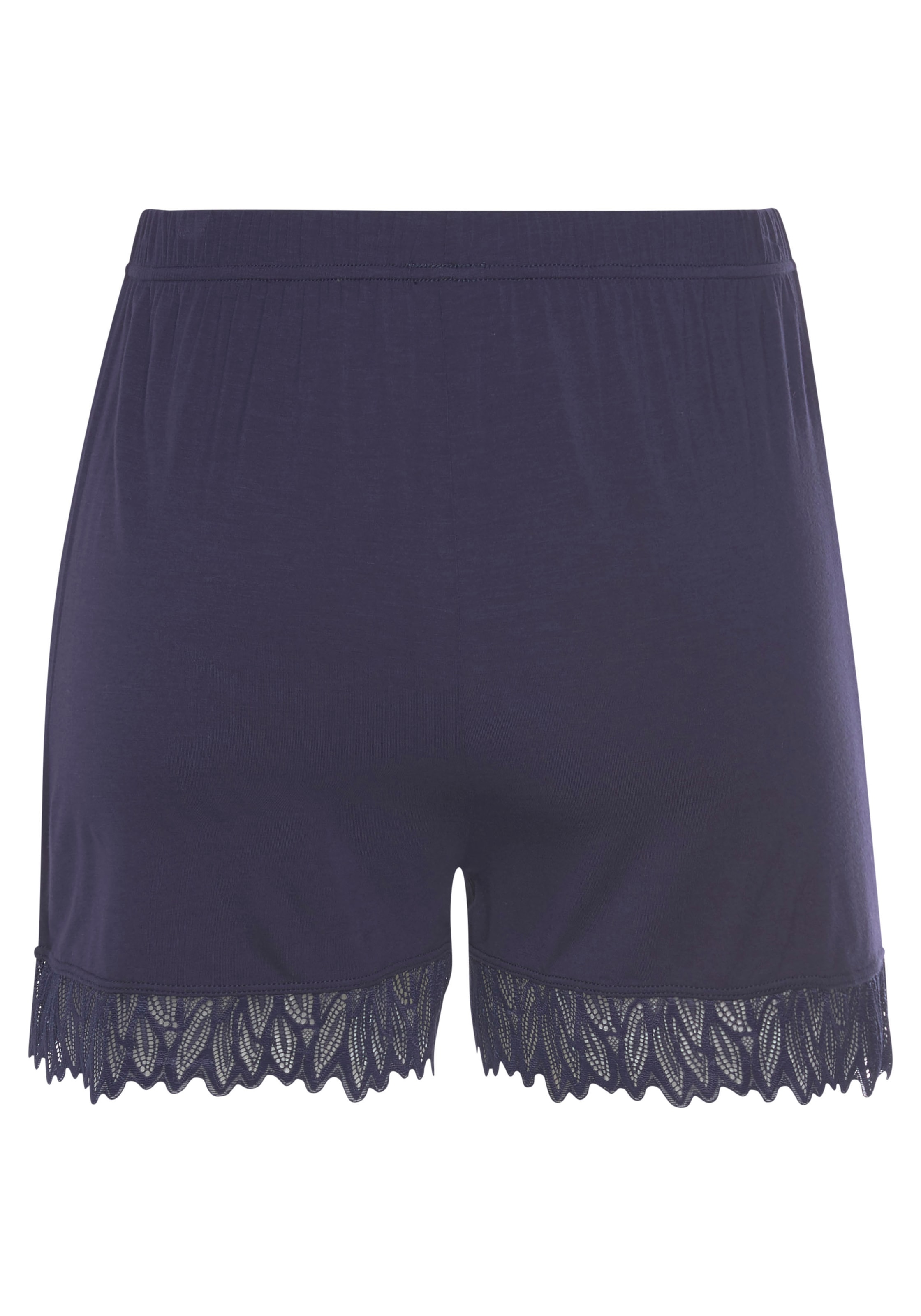 LASCANA Schlafshorts, mit Spitzendetails