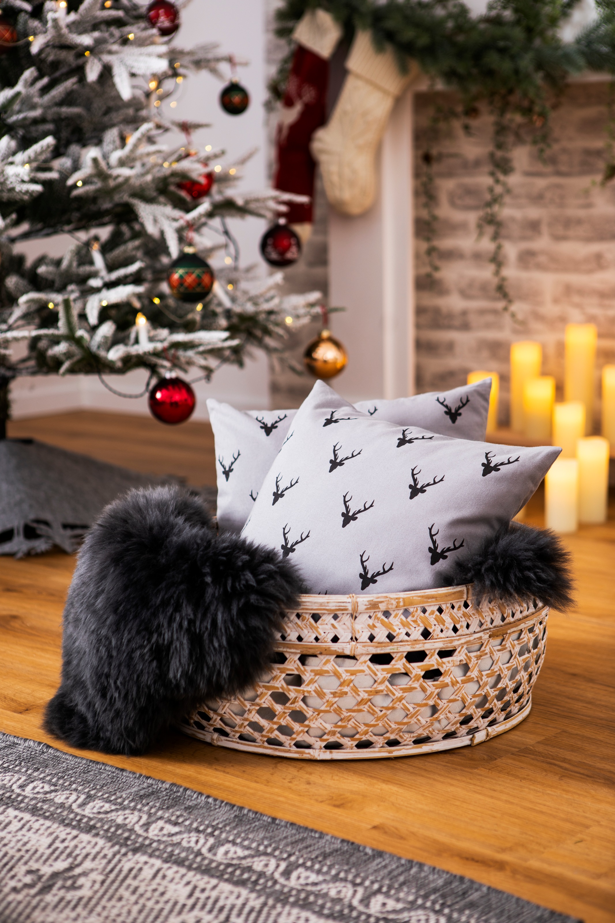 Image of my home Dekokissen »Hirsch Allover«, (2 St.) bei Ackermann Versand Schweiz