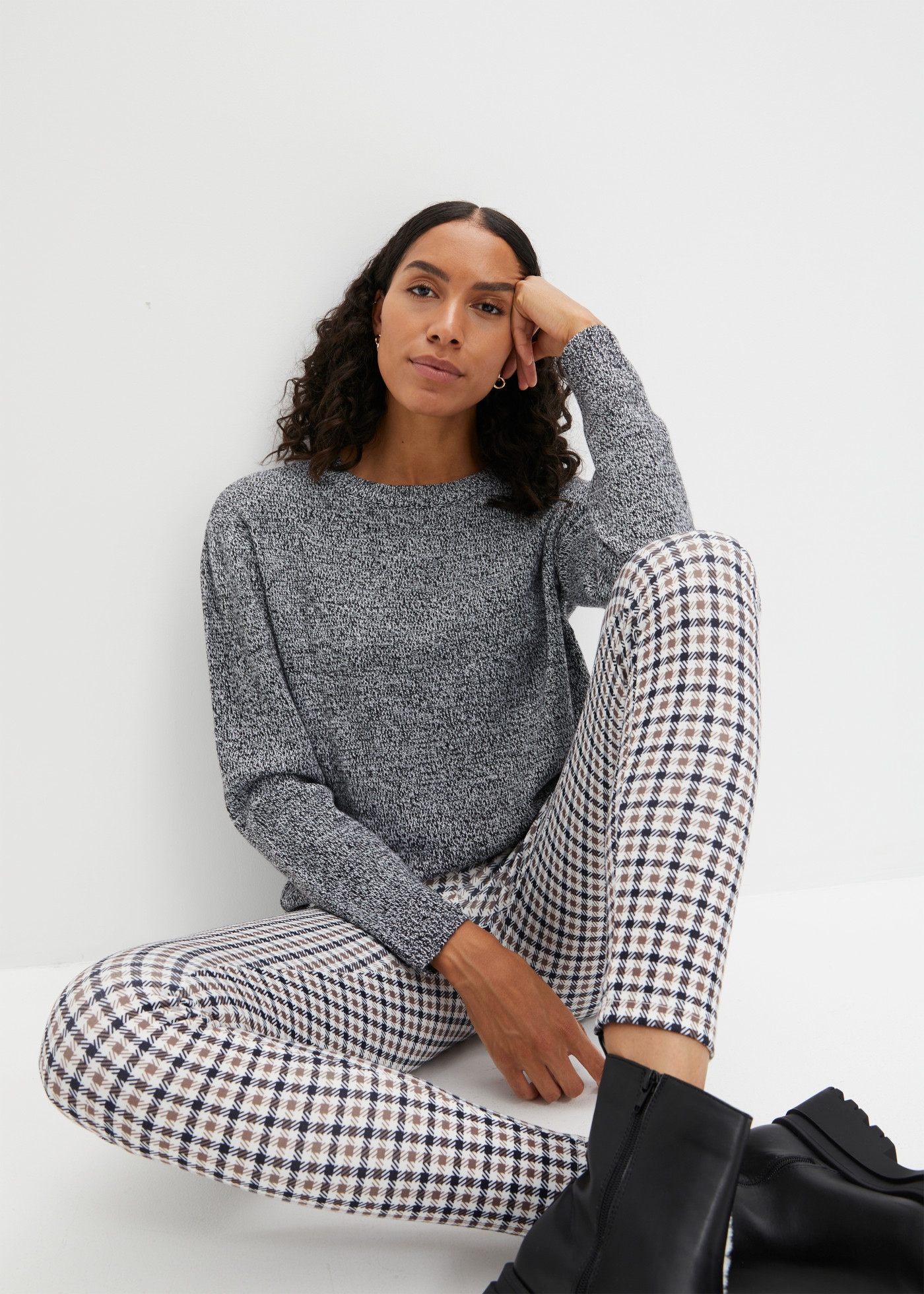Image of bonprix Strickpullover mit Rundhals-Ausschnitt, ohne Verschluss, aus Polyacryl