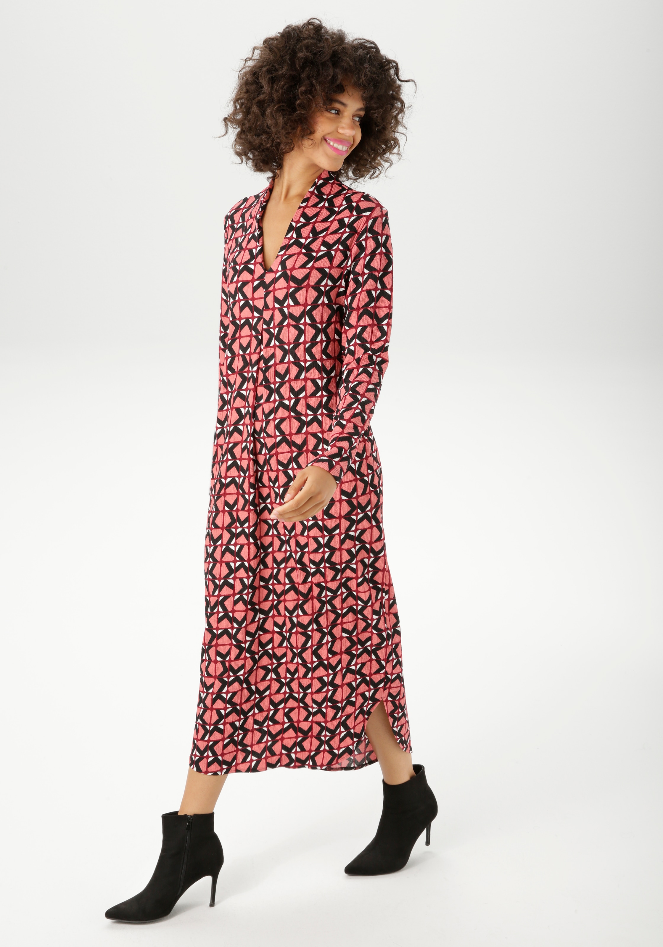 Aniston CASUAL Midikleid, mit grafischem Retro-Muster - jedes Teil ein Unikat - NEUE KOLLEKTION