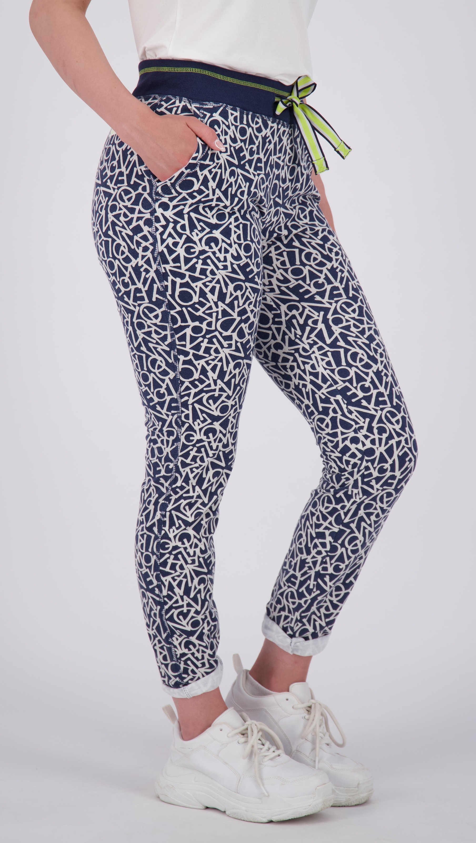 LPO Sweathose »ADA WOMEN«  elastischer Bund, Kordelzug, Allover Print