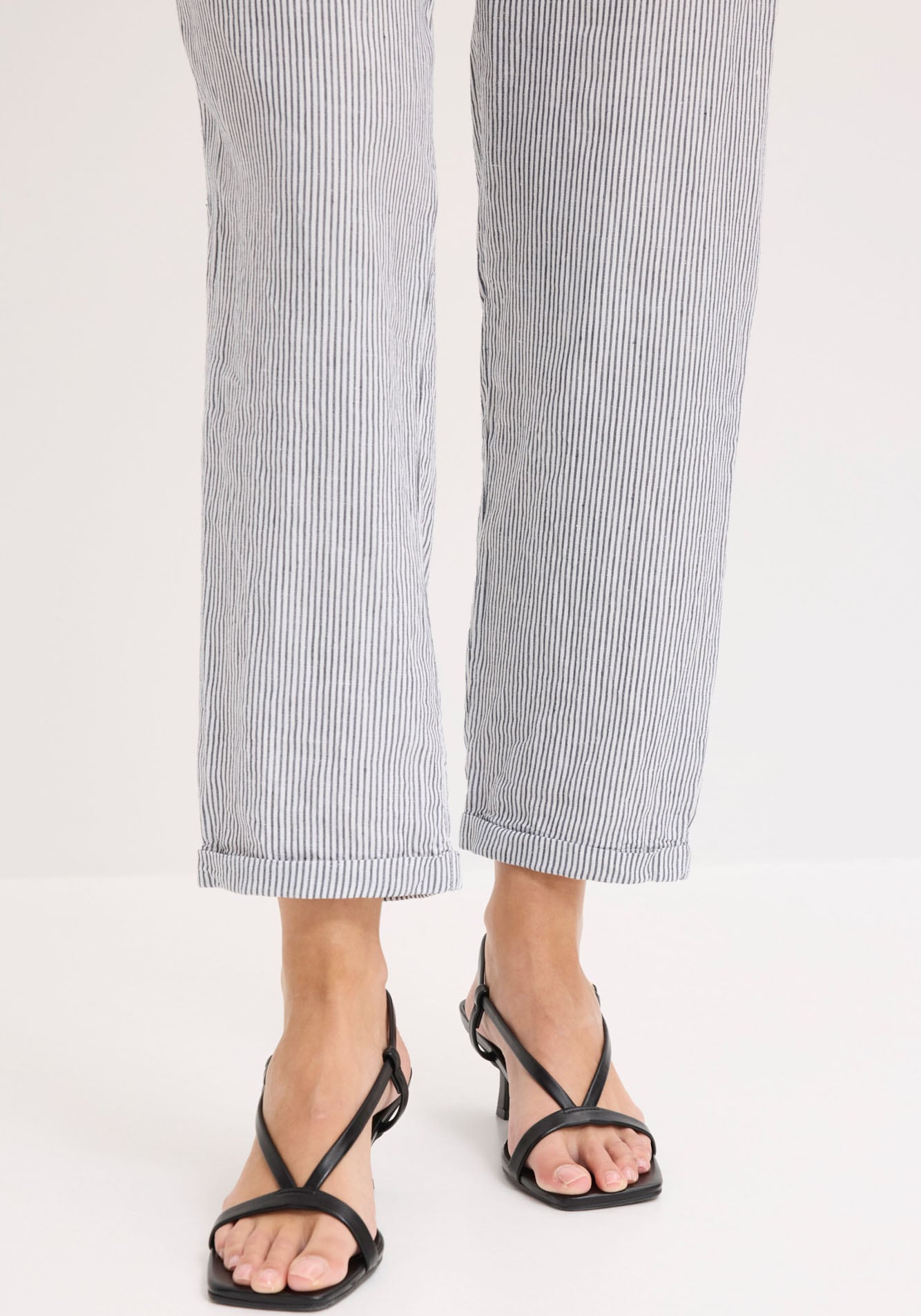 bonprix Pantalon en lin  aus Leinen und Lyocell, mit Elastik-Bündchen, Regular Fit