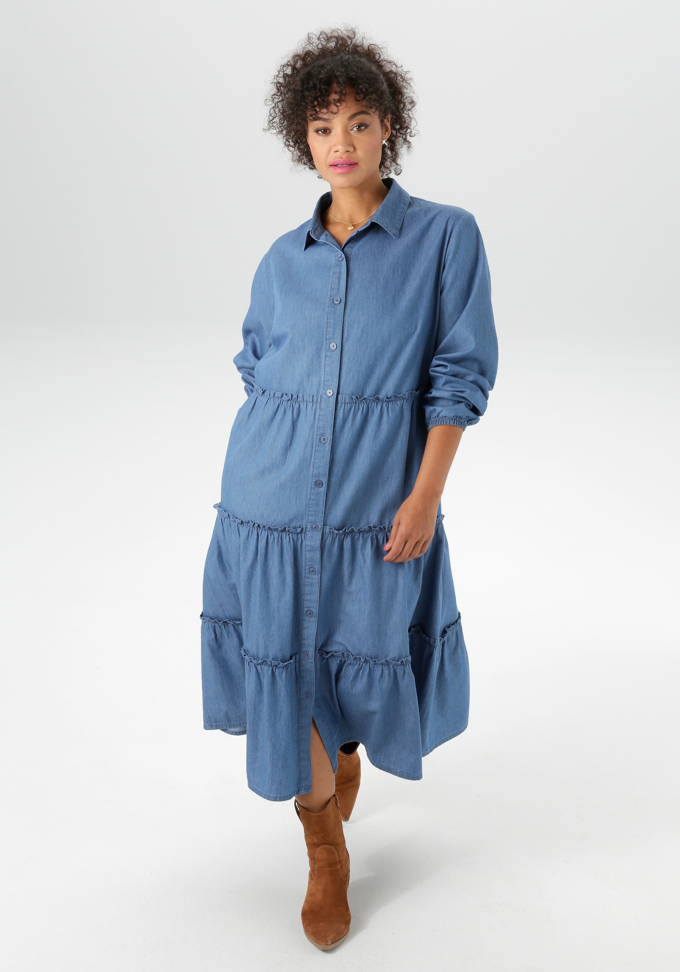 Image of Aniston PLUS Jeanskleid in Denimqualität