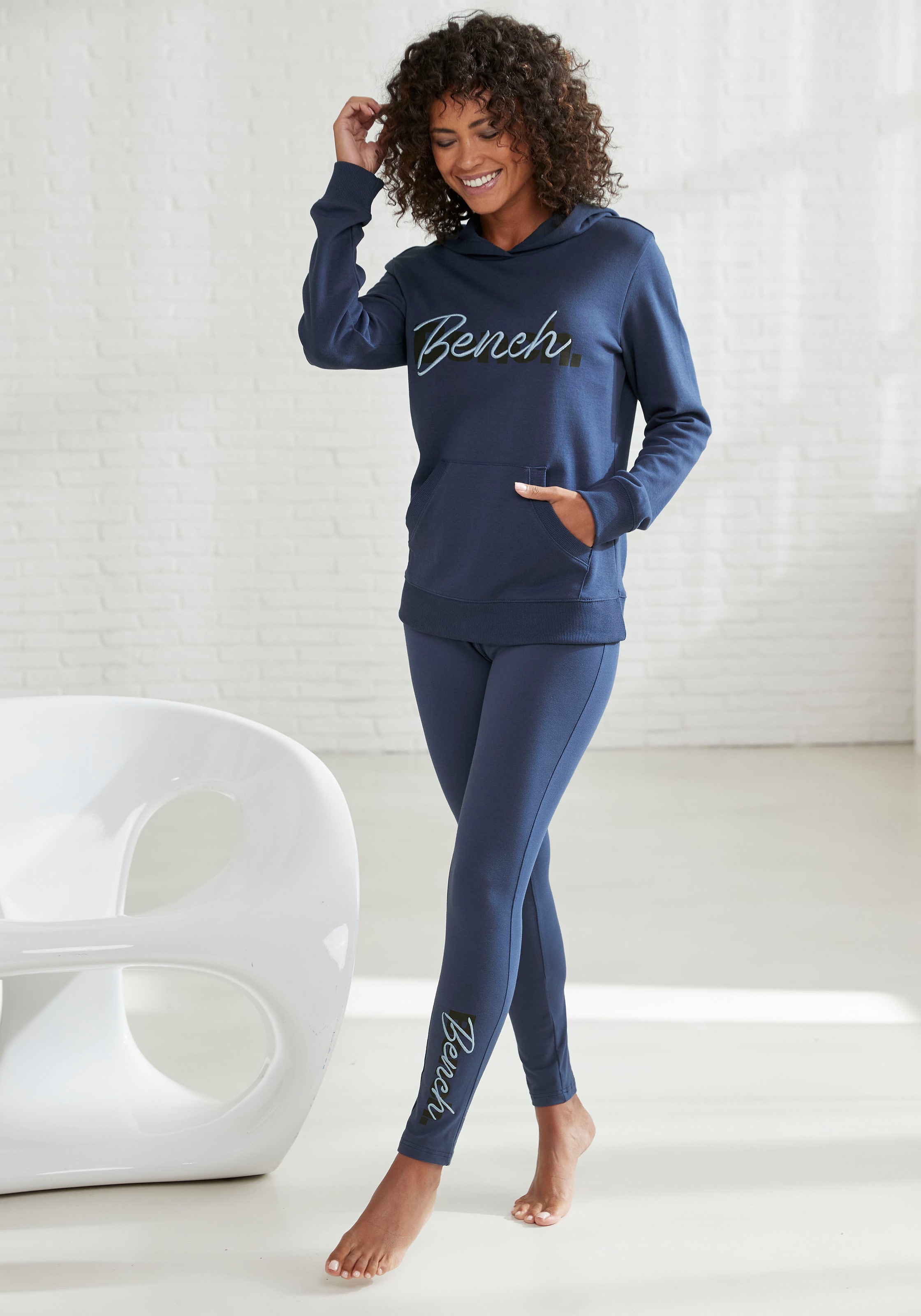 Bench. Loungewear Kapuzensweatshirt, mit Kängurutasche, Loungeanzug, Hoodie