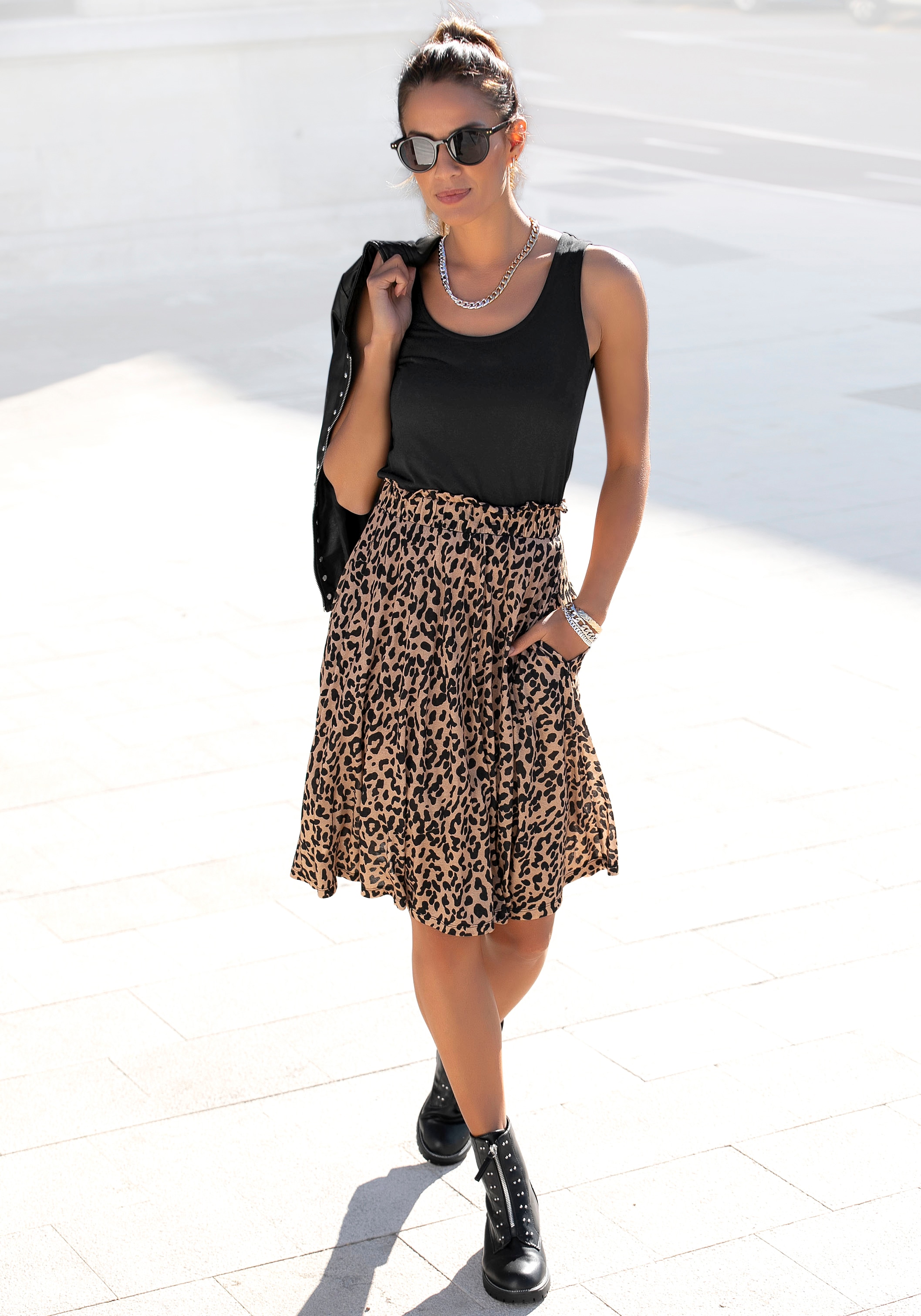 Image of Buffalo Jerseykleid "mit Gummibund in der Taille und Animalprint" Seitennahttaschen Leokleid, Animalkleid, Ärmelloses Sommerkleid, Viskosekkleid