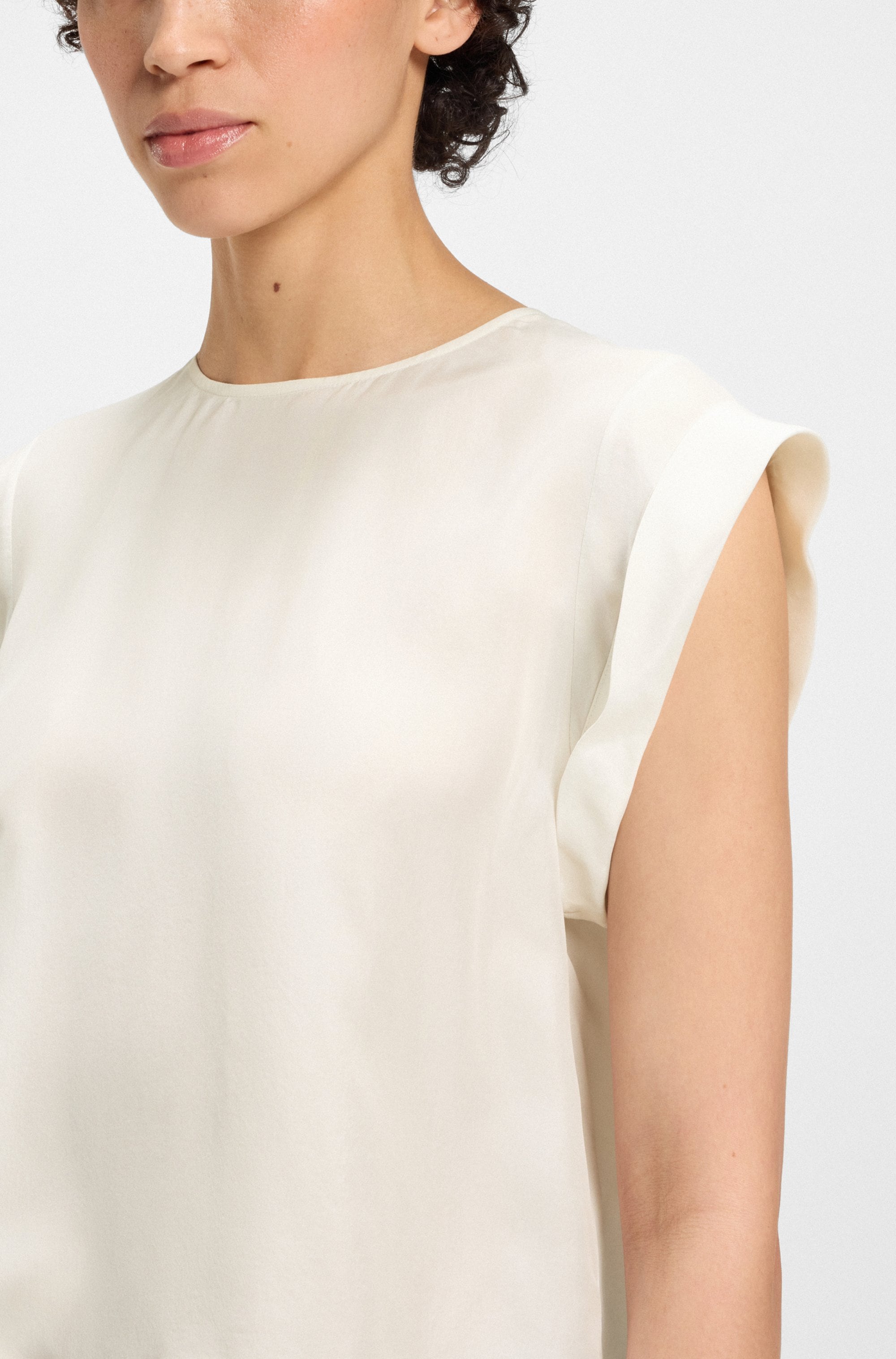 BOSS ORANGE Chemisier à chemise »Irnette Premium Damenmode« mit Ärmelaufschlag