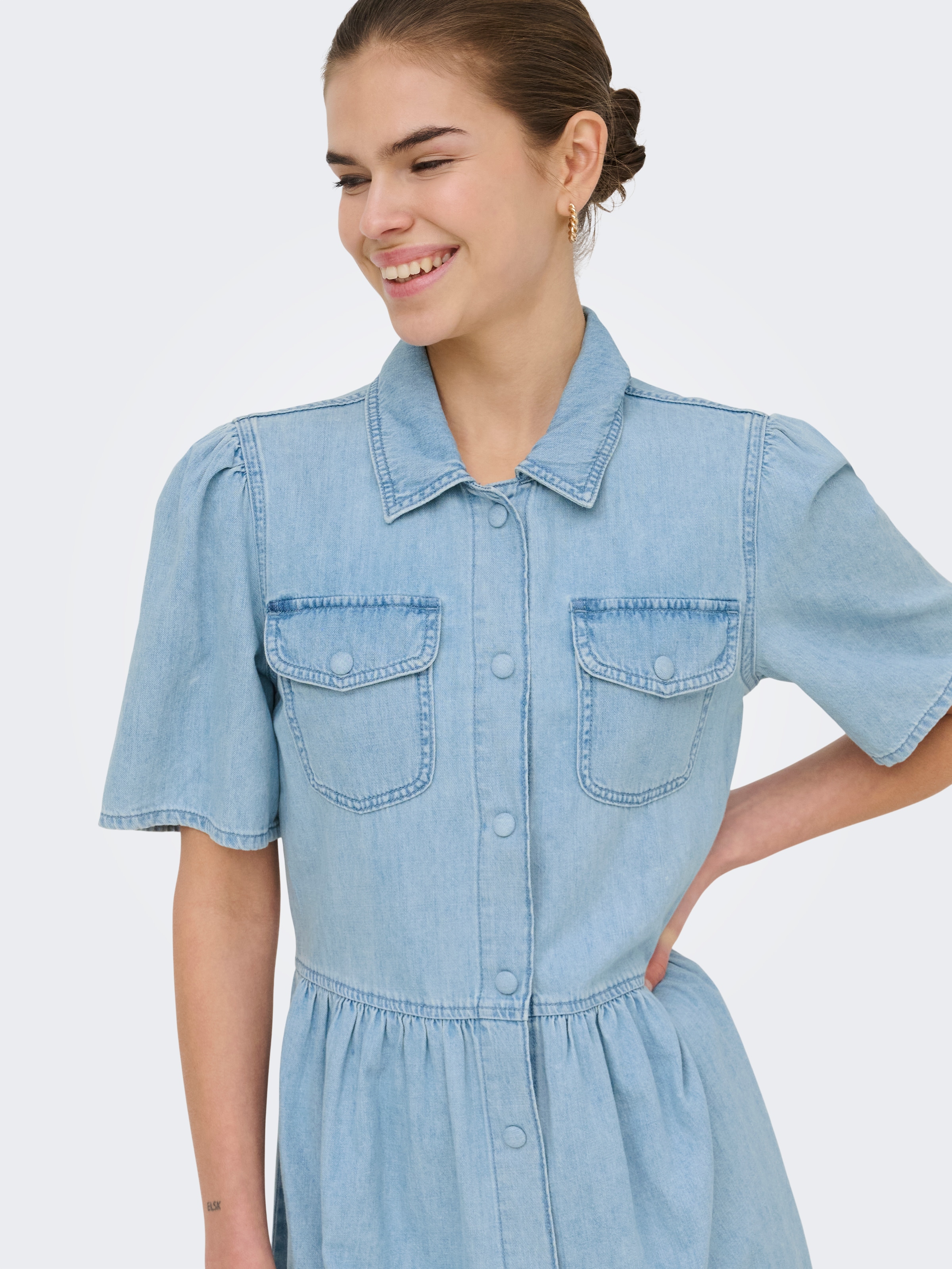 ONLY Jeanskleid »ONLEVELINE SS DNM DRESS AKM« Brusttaschen Baumwolle