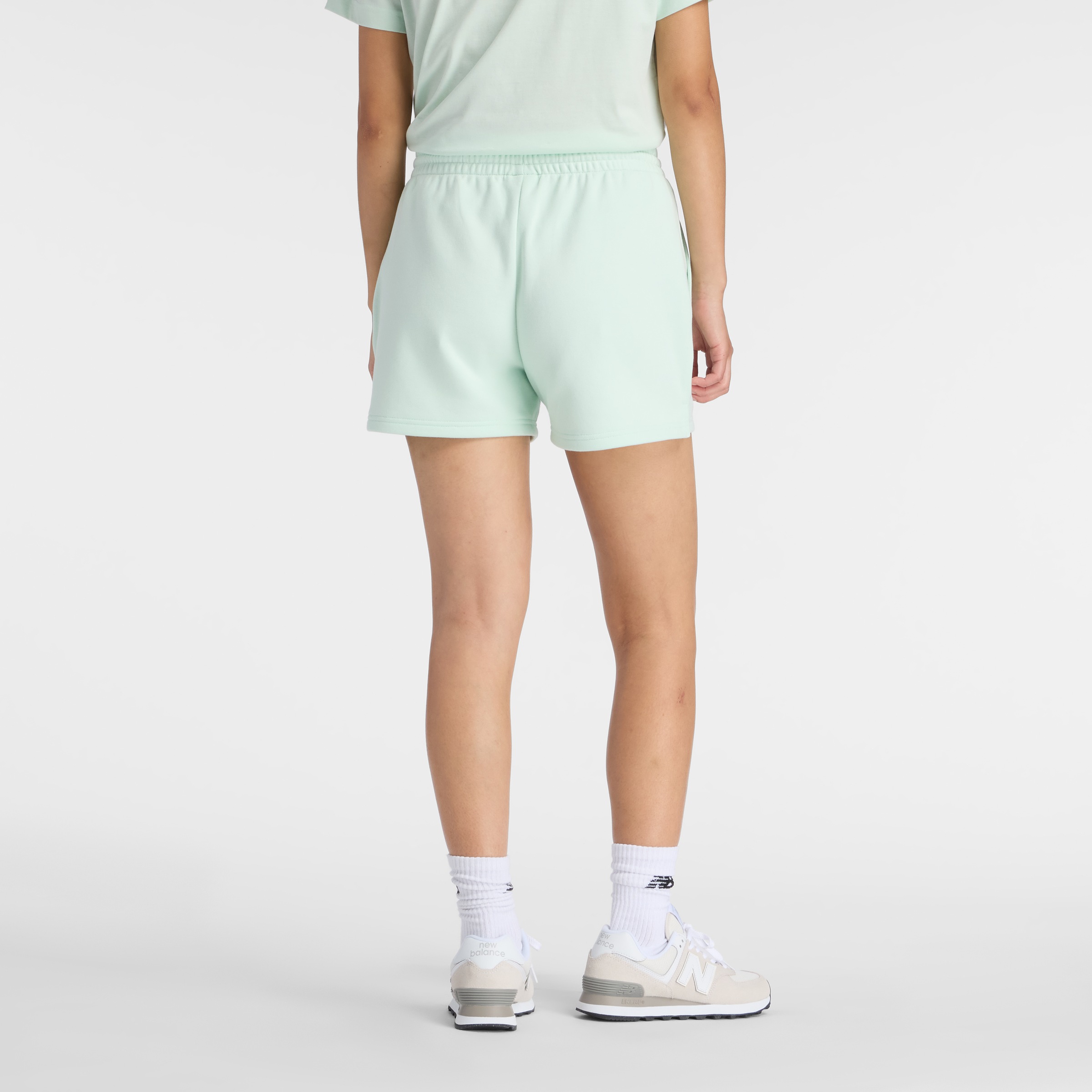 New Balance Short »Sport Essentials French Terry Short«  atmungsaktiv, lockere Passform