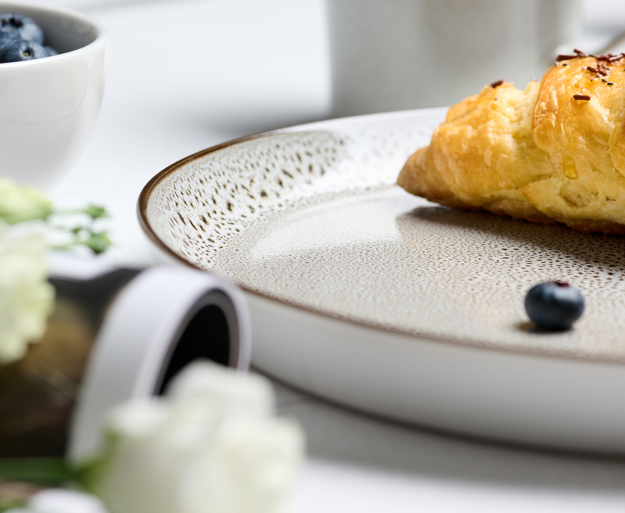 Ritzenhoff & Breker Kombiservice »Geschirr-Set, Service Visby«, (Set, 16 tlg., 4 Kaffeebecher, 4 Schalen, 4 Teller Flach und 4 Teller), skandinavisches, minimalistisches Design, 16 Teile, für 4 Personen