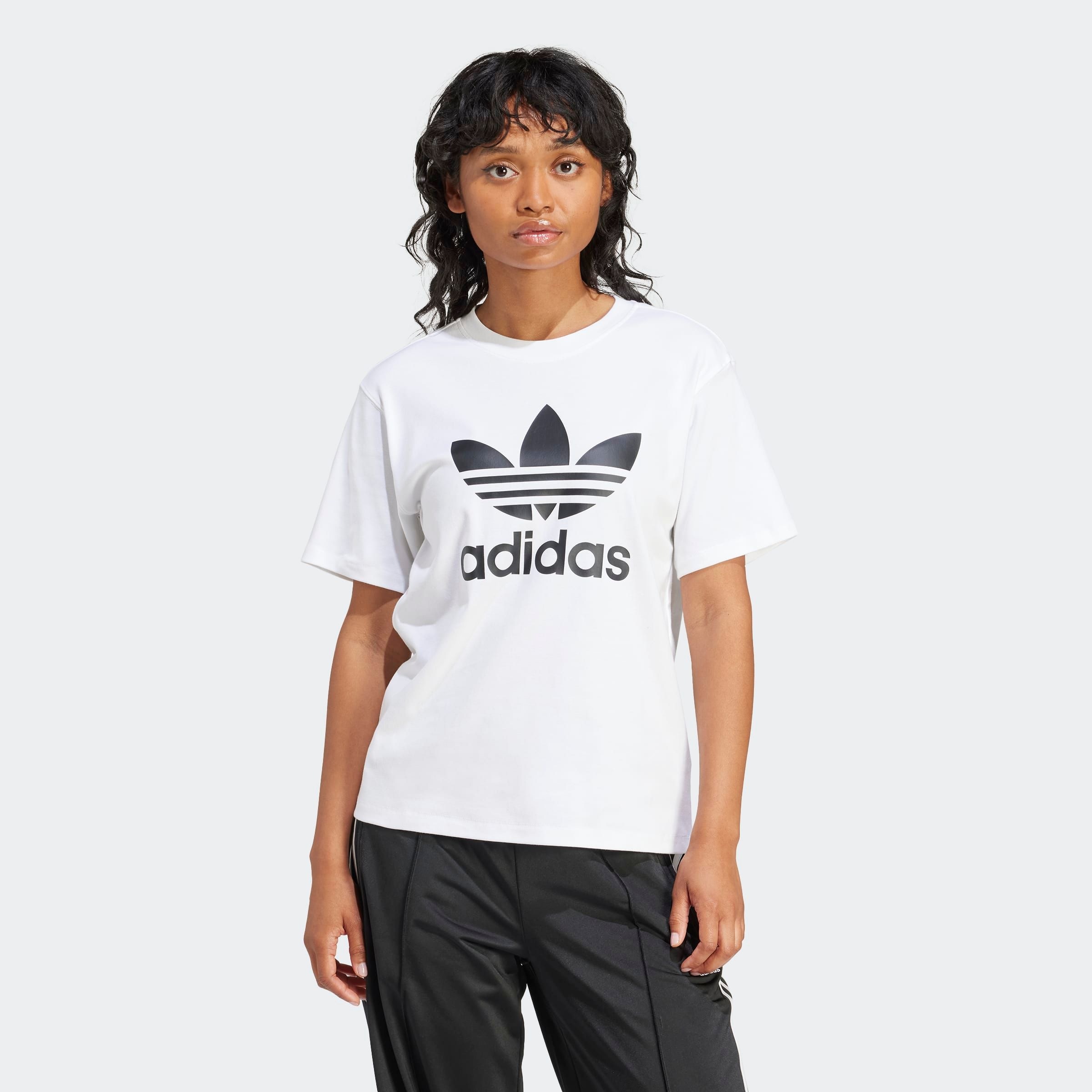 Image of adidas Originals T-Shirt "TREFOIL TEE" lässiger Stil, mit Logodruck, aus Baumwollmix mit Elasthan