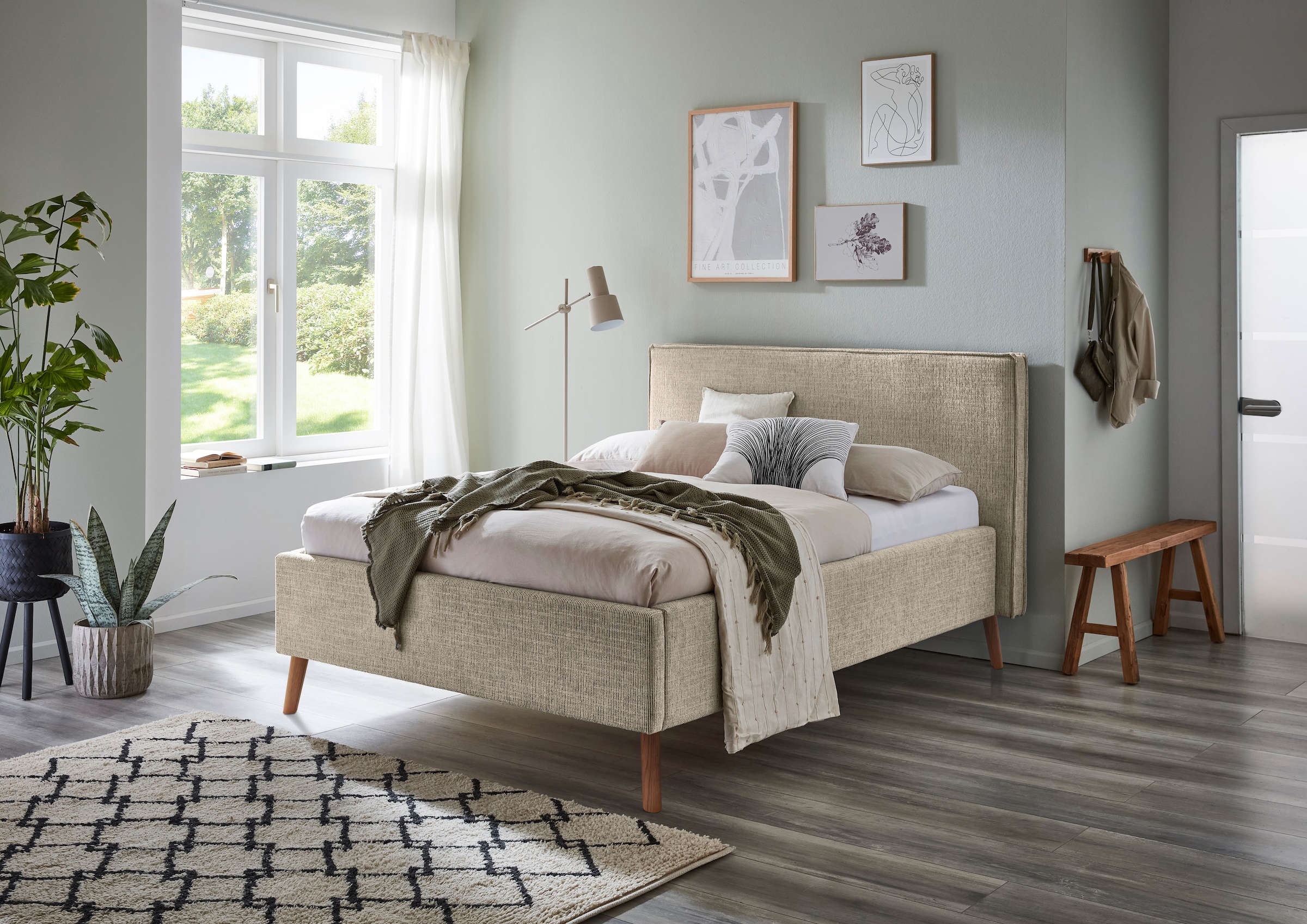 meise.möbel Lit rembourré »Riva« avec pieds en bois couleur chêne, option coffre de lit et sommier à lattes