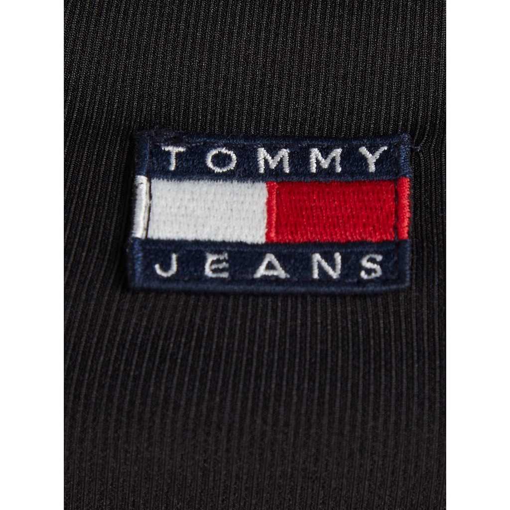 Tommy Jeans Curve T-Shirt »TJW SLIM RIB BADGE STRAP SS EXT«, Grosse Grössen