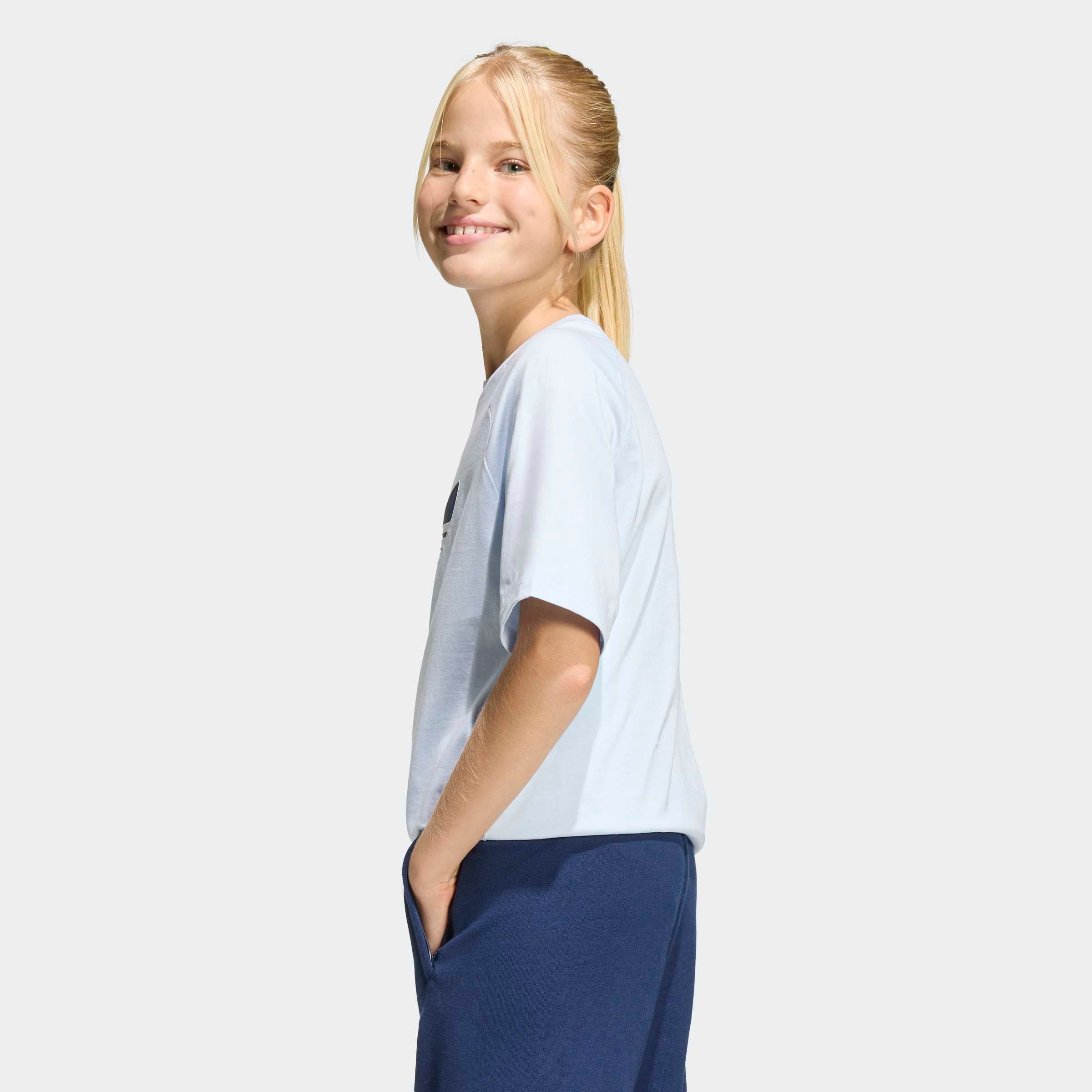 adidas Originals T-Shirt »GFX TR LO TEE« für Kinder, Kurzarmdesign, sportlicher Stil, Rundhalsausschnitt
