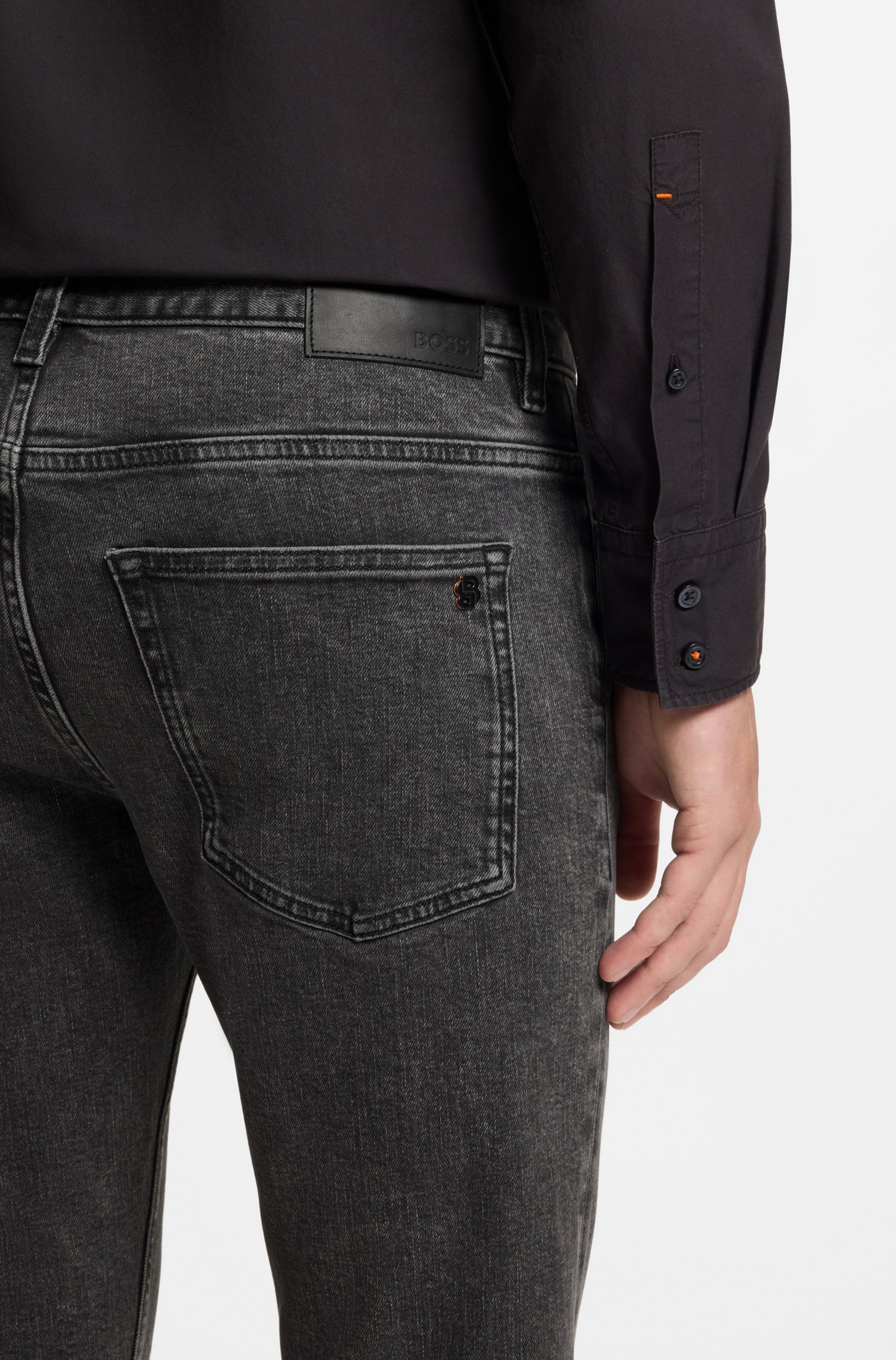 BOSS ORANGE Slim-fit-Jeans »DELAWARE BO« mit BOSS Leder-Badge