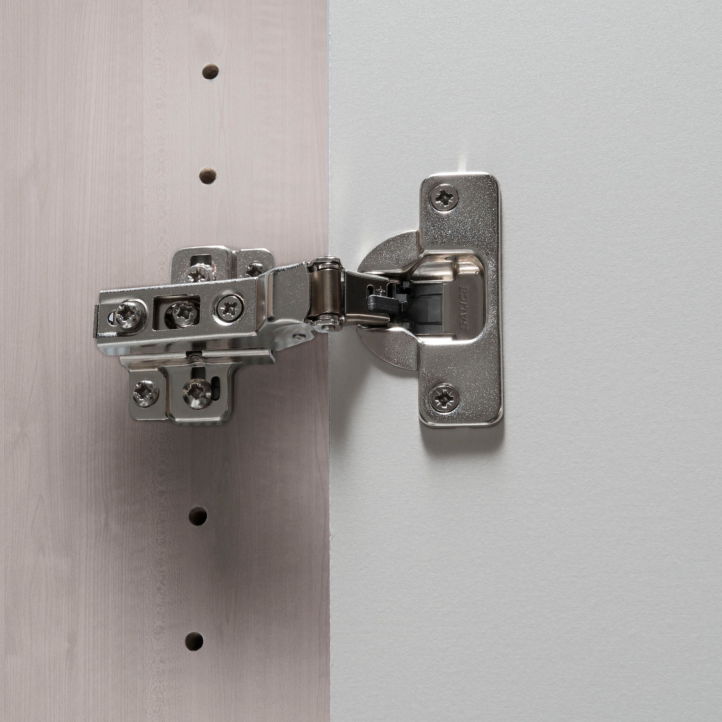 WIEMANN Armoire à portes battantes »Bern« hochwertige Beschläge inkl. Türdämpfung