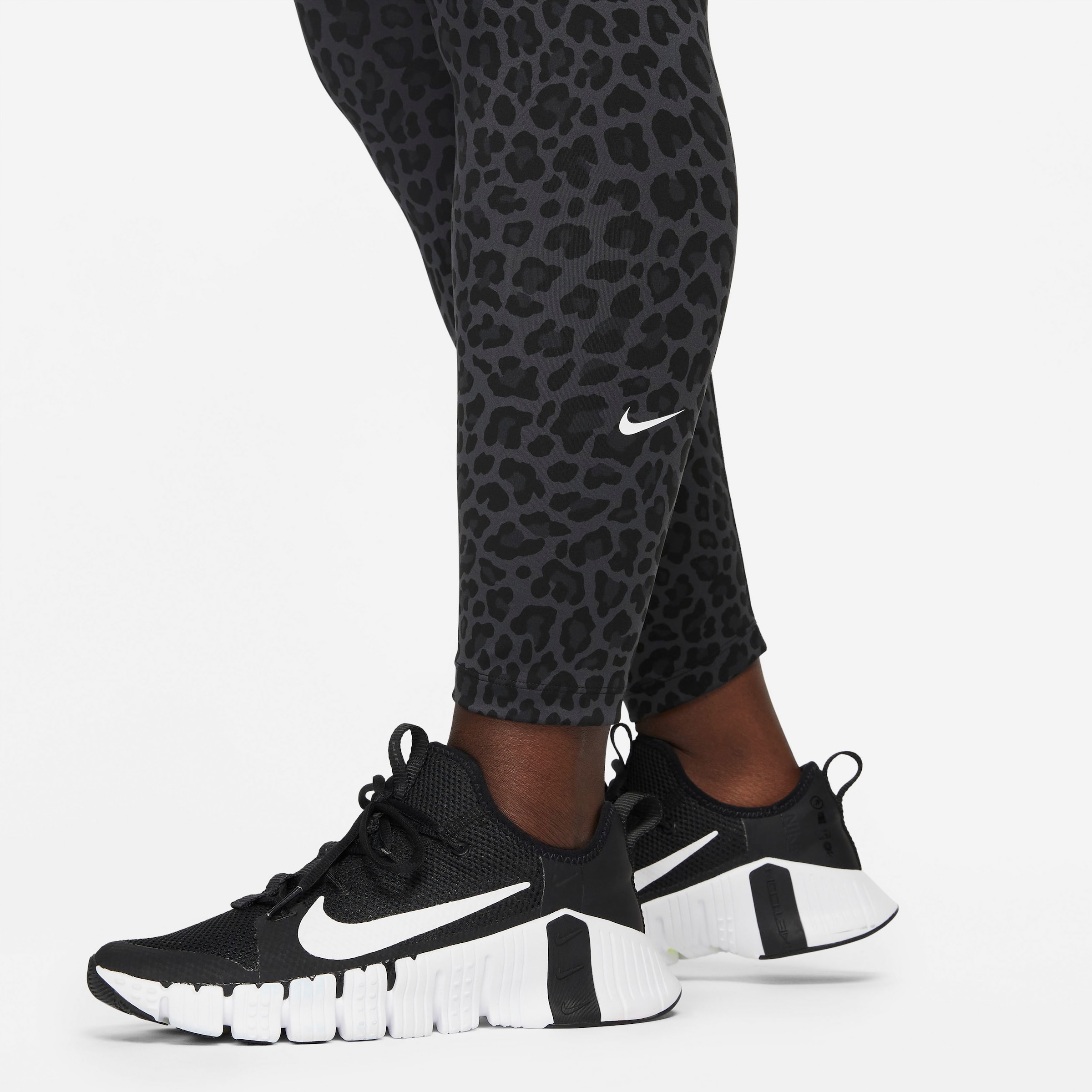 Entdecke Nike One auf Trainingstights »Dri-FIT High-Rise Leggings (Plus Size)« Women\'s Printed