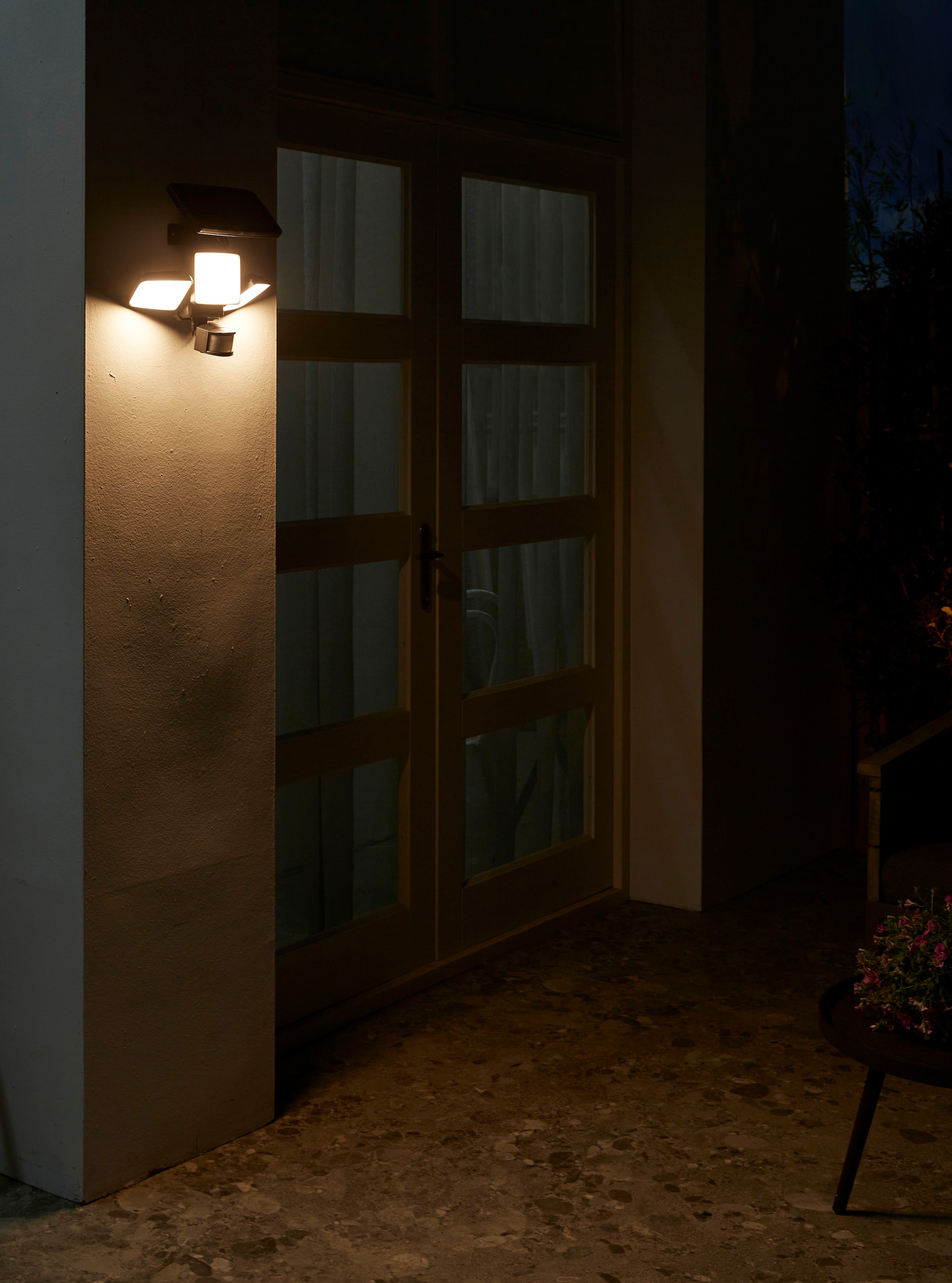 LUXFORM Lampe murale extérieure »Solar-Sicherheits-Wandleuchte - La Rioja - LED« Module LED 1 cuis Mode de détection (1000LM)