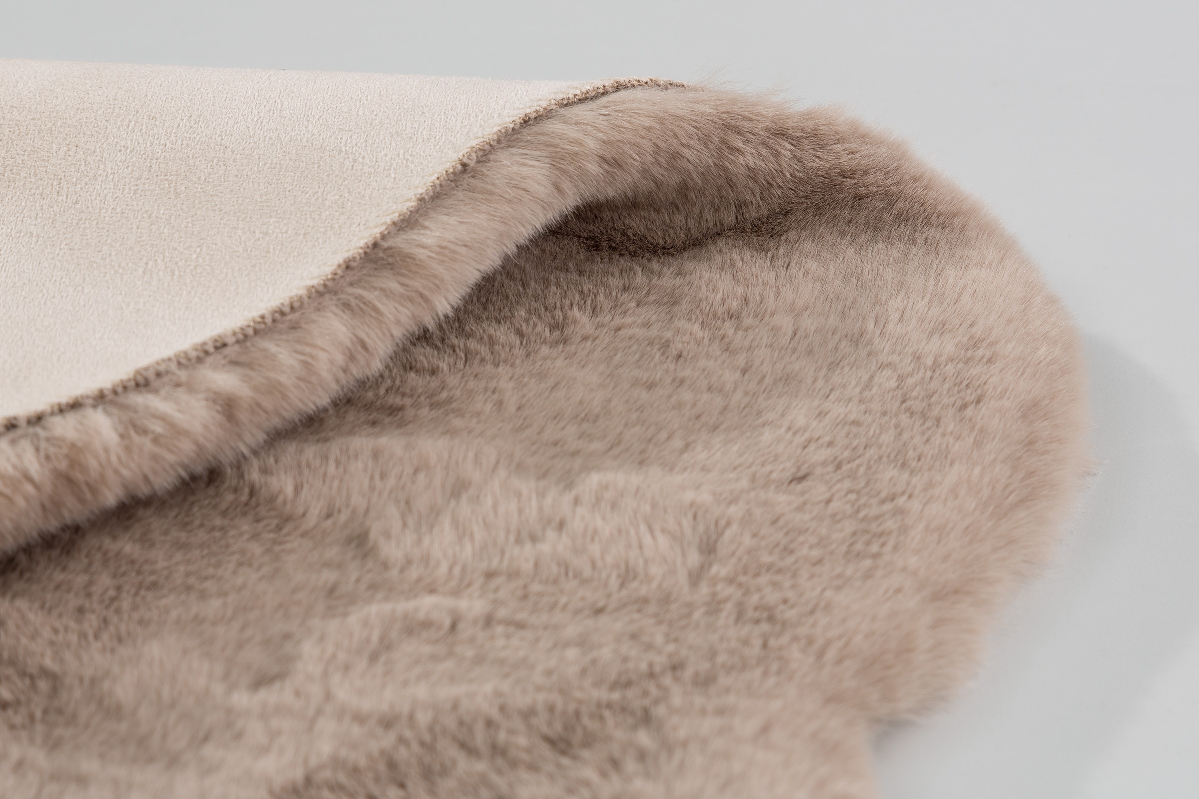 SCHÖNER WOHNEN-Kollektion Tapis en fourrure »Tender« En forme de fourrure 26 mm Höhe weich durch Microfaser, Kaninchenfell Haptik, Kunstfell, waschbar