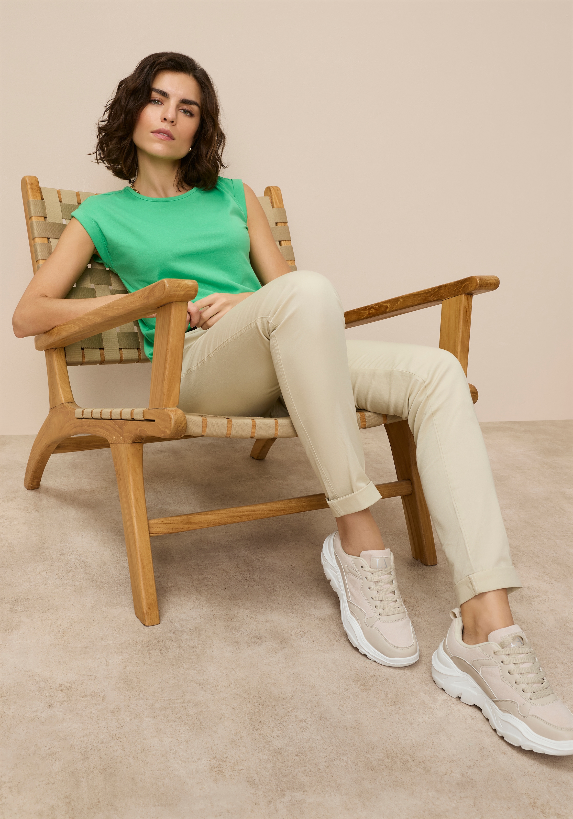 AJC Chinohose  in lässiger Form mit Pattentaschen