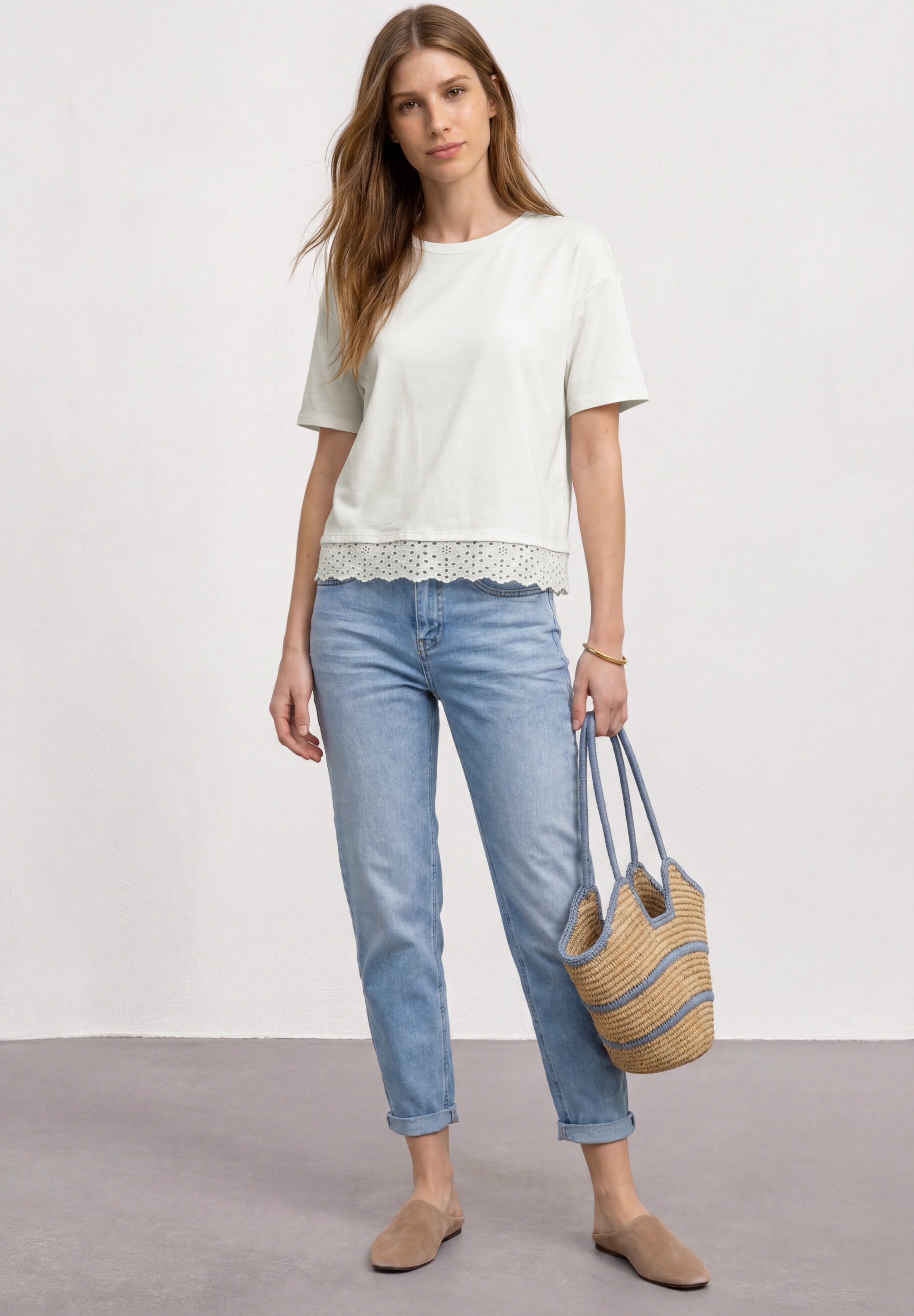 STREET ONE Kurzarmshirt Sommershirt mit Spitzenborte am Saum