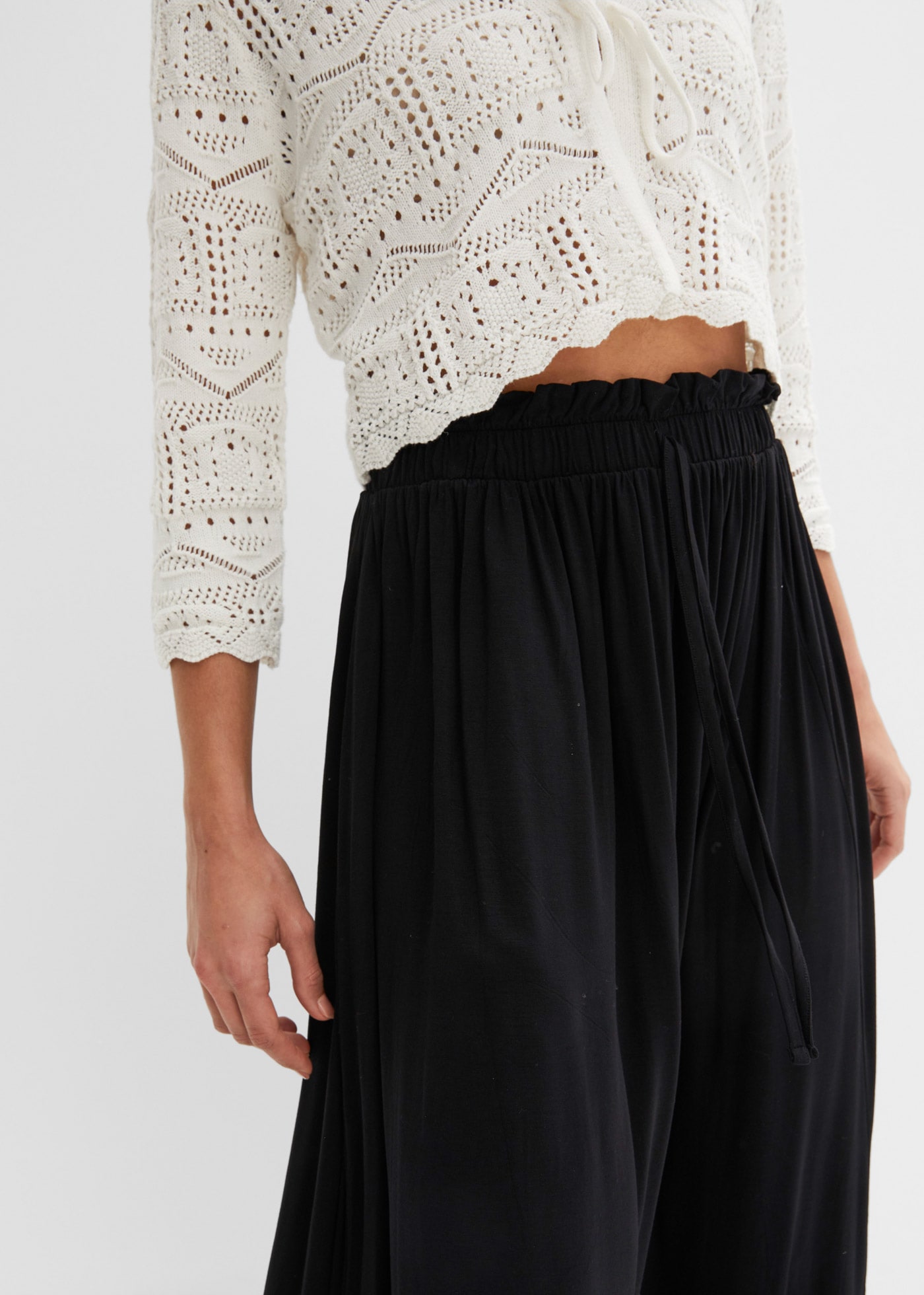 bonprix Jupe en jersey aus Viskose, ausgestellte Passform, mit elastischem Bund