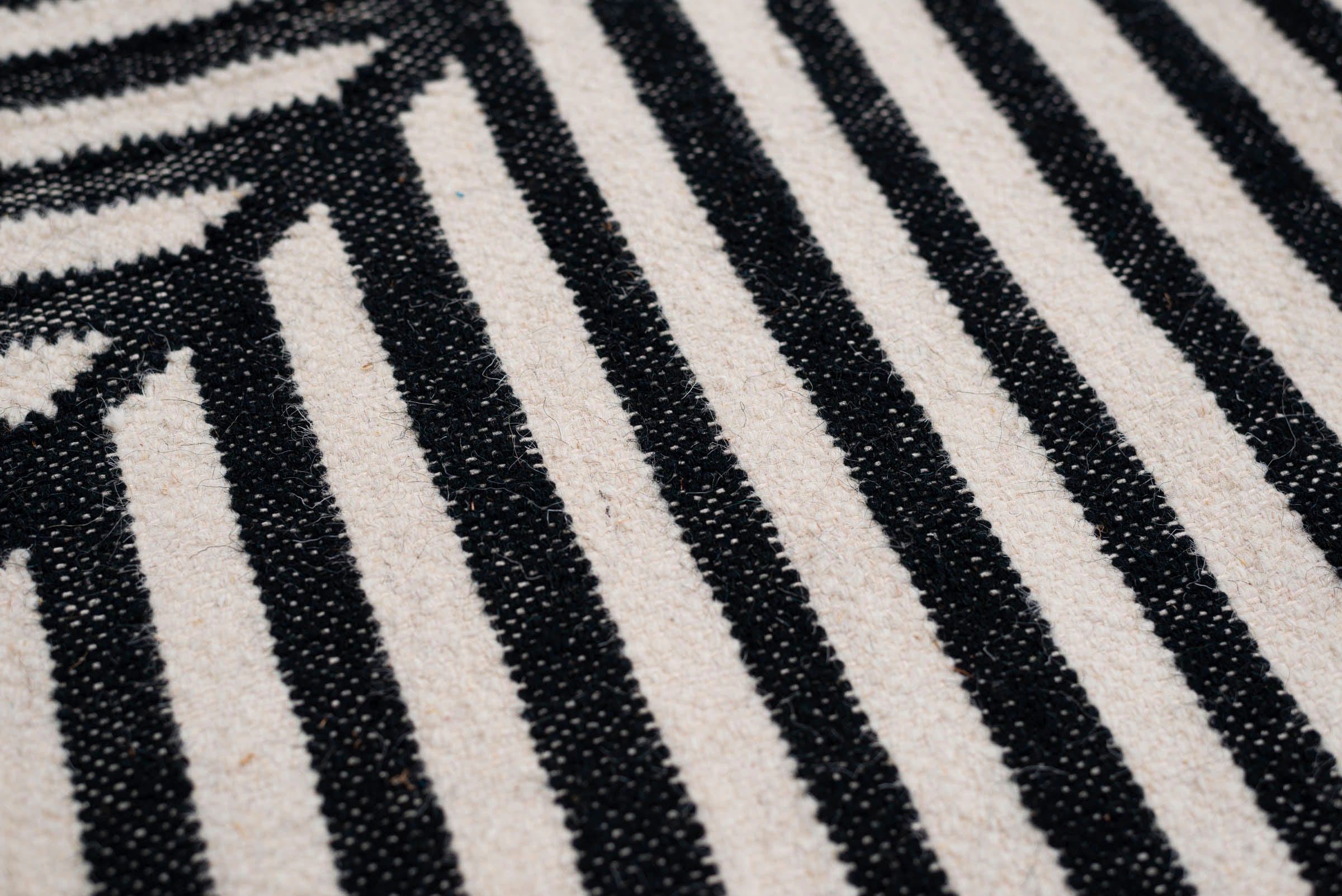 TOM TAILOR HOME Teppich »Criss Cross«, rechteckig, 5 mm Höhe, handgewebt, mit Fransen, Boho-Style