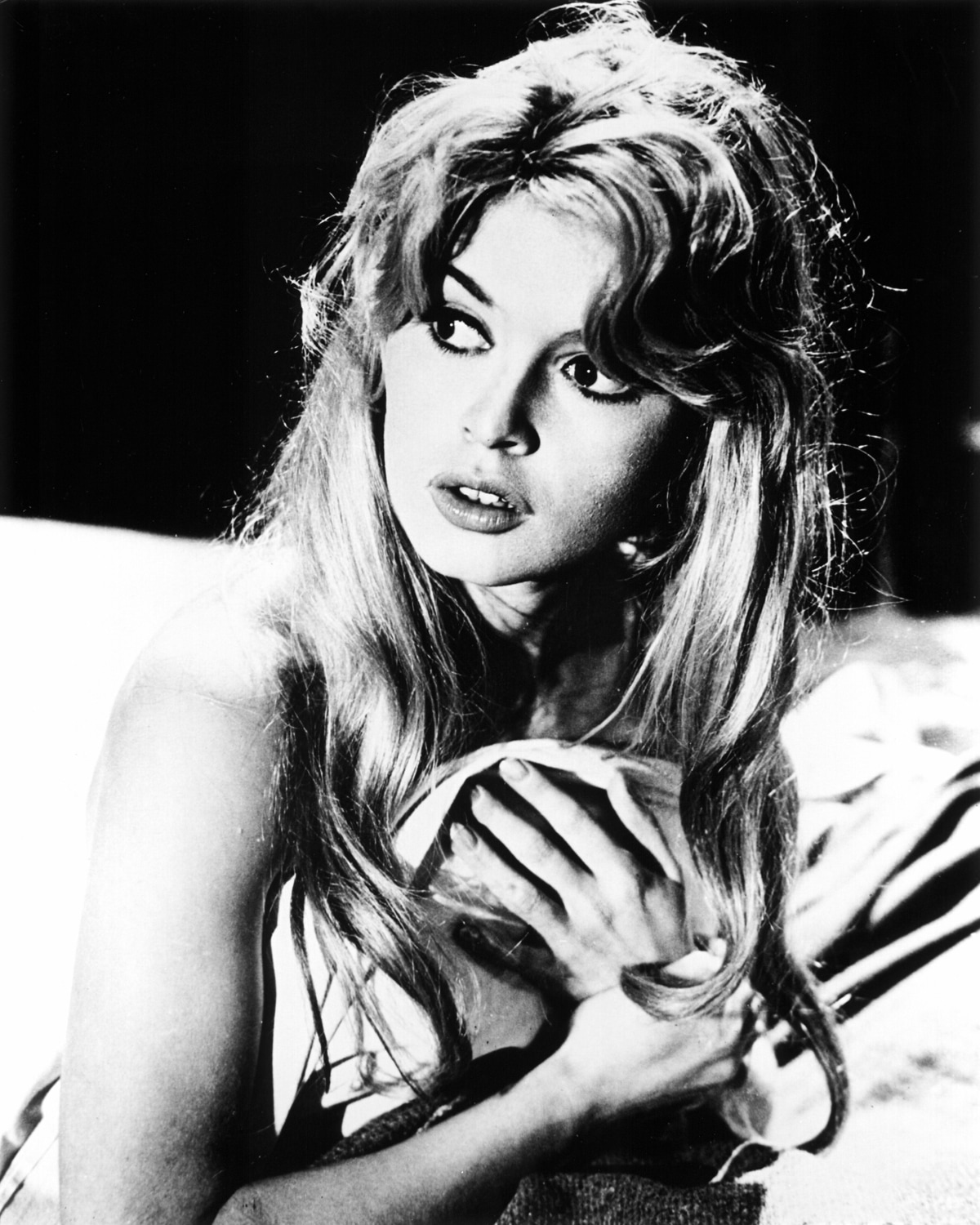 queence Acrylglasbild »Shh«, Schwarz-Weiss, Brigitte Bardot, Fine Art-Print in Galeriequalität