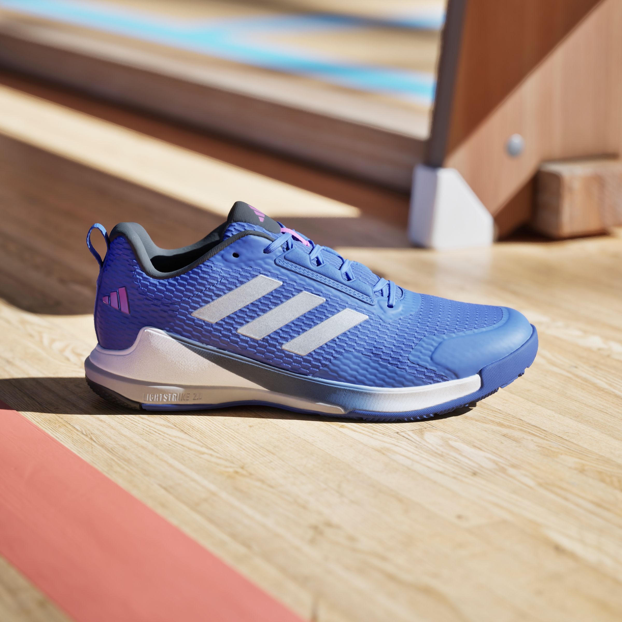 adidas Performance Hallenschuh »NOVAFLIGHT 2 INDOOR«, besonders geeignet für Handball und Volleyball