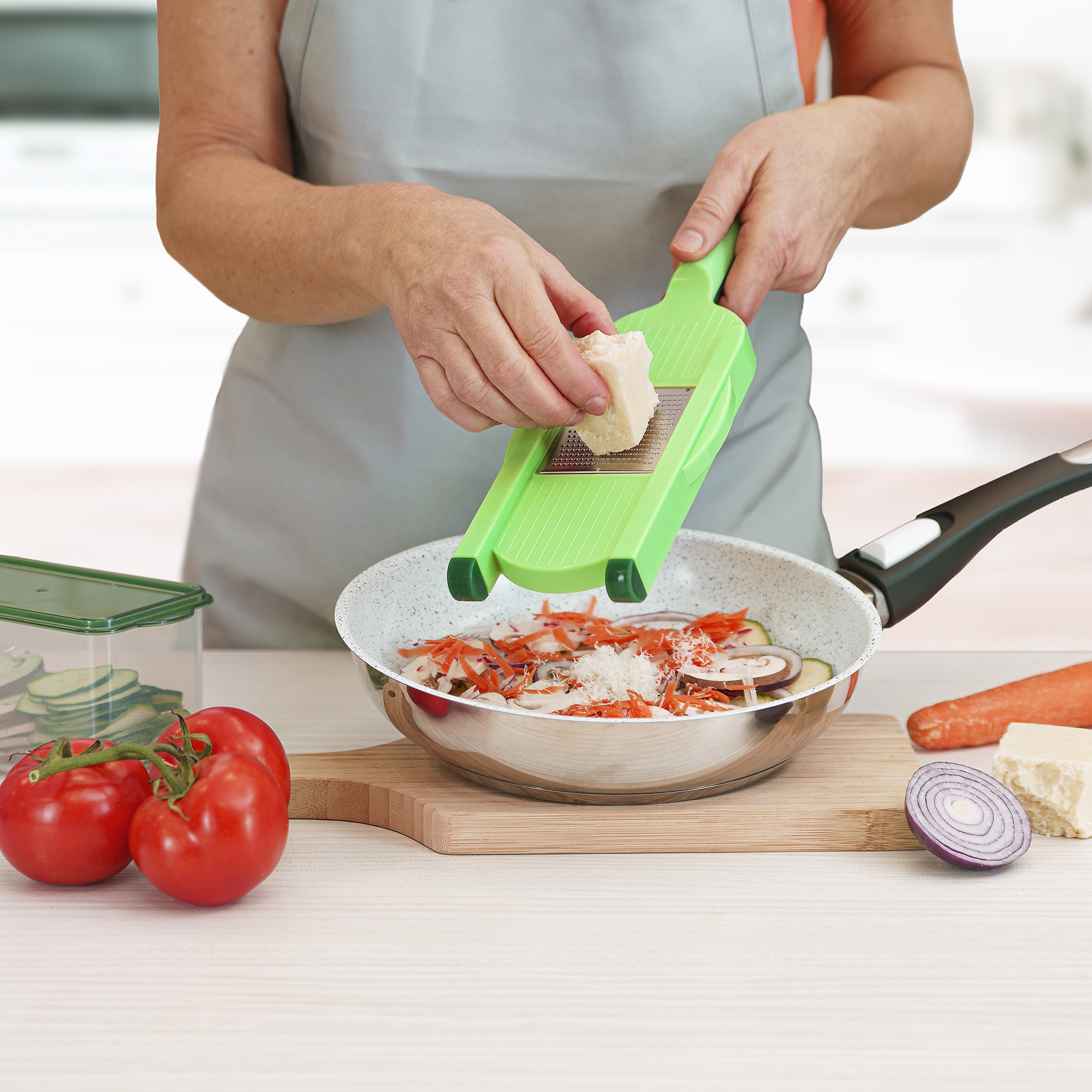 Genius Coupe légumes en tranches »Nicer Dicer Speed Light inkl. Knoblauch-Schneider G5, Set 7-tlg.« super handlich & immer im Einsatz, wechselbare Aufsätze