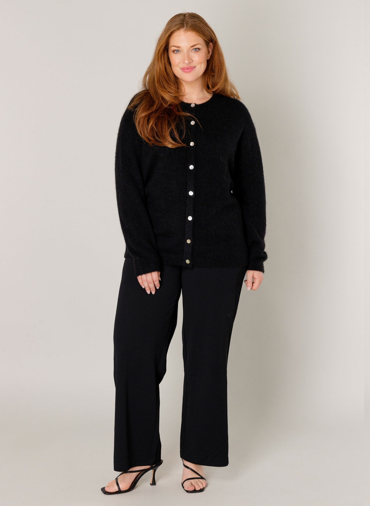 Base Level Curvy Cardigan »Yulia«, mit Wolle