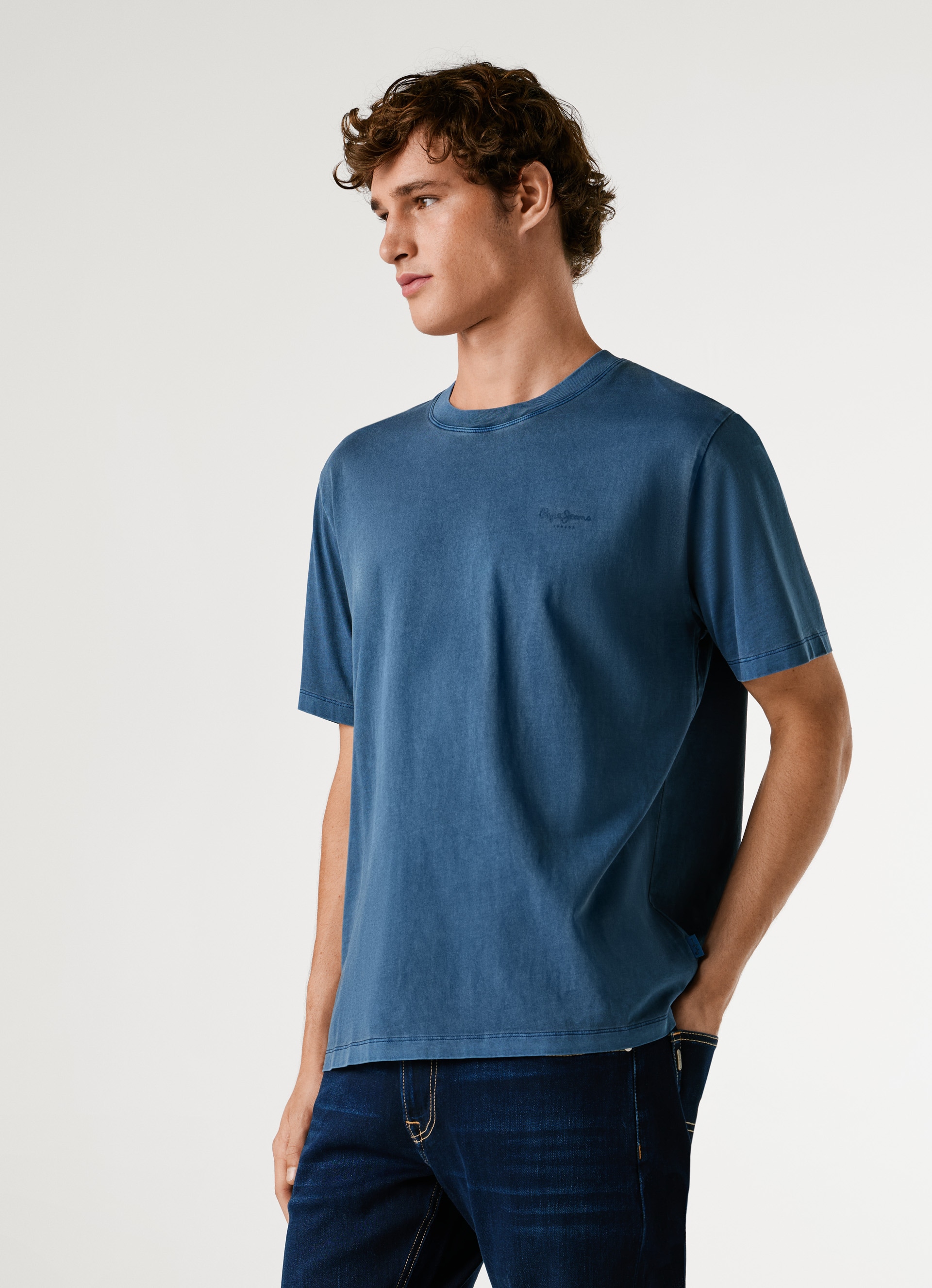 Pepe Jeans T-shirt »JACKO« avec petit lettrage logo ton sur ton