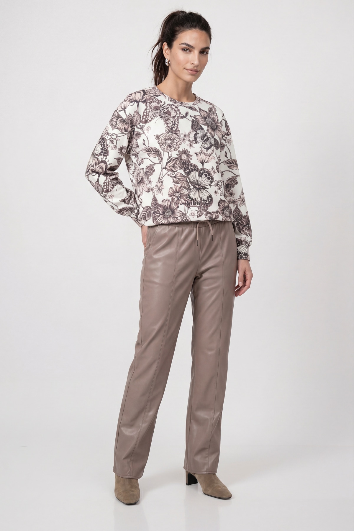 Monari Sweat-shirt »Sweatshirt Blume allover«, coupe régulière avec motif floral
