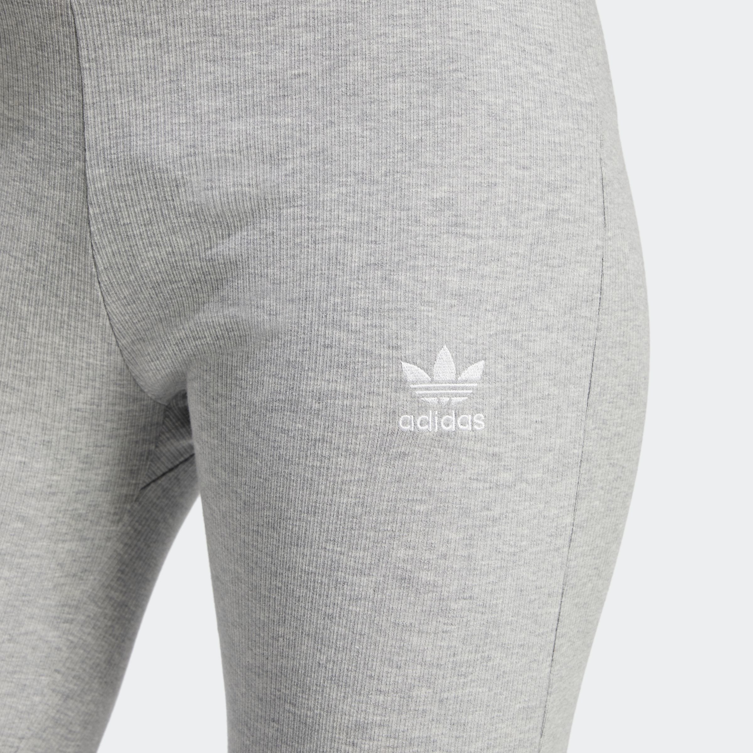 adidas Originals Leggings »ESS FL LEGGINGS«, (1 tlg.), mit ausgestelltem Bein und Ripp Optik, hoher Bund