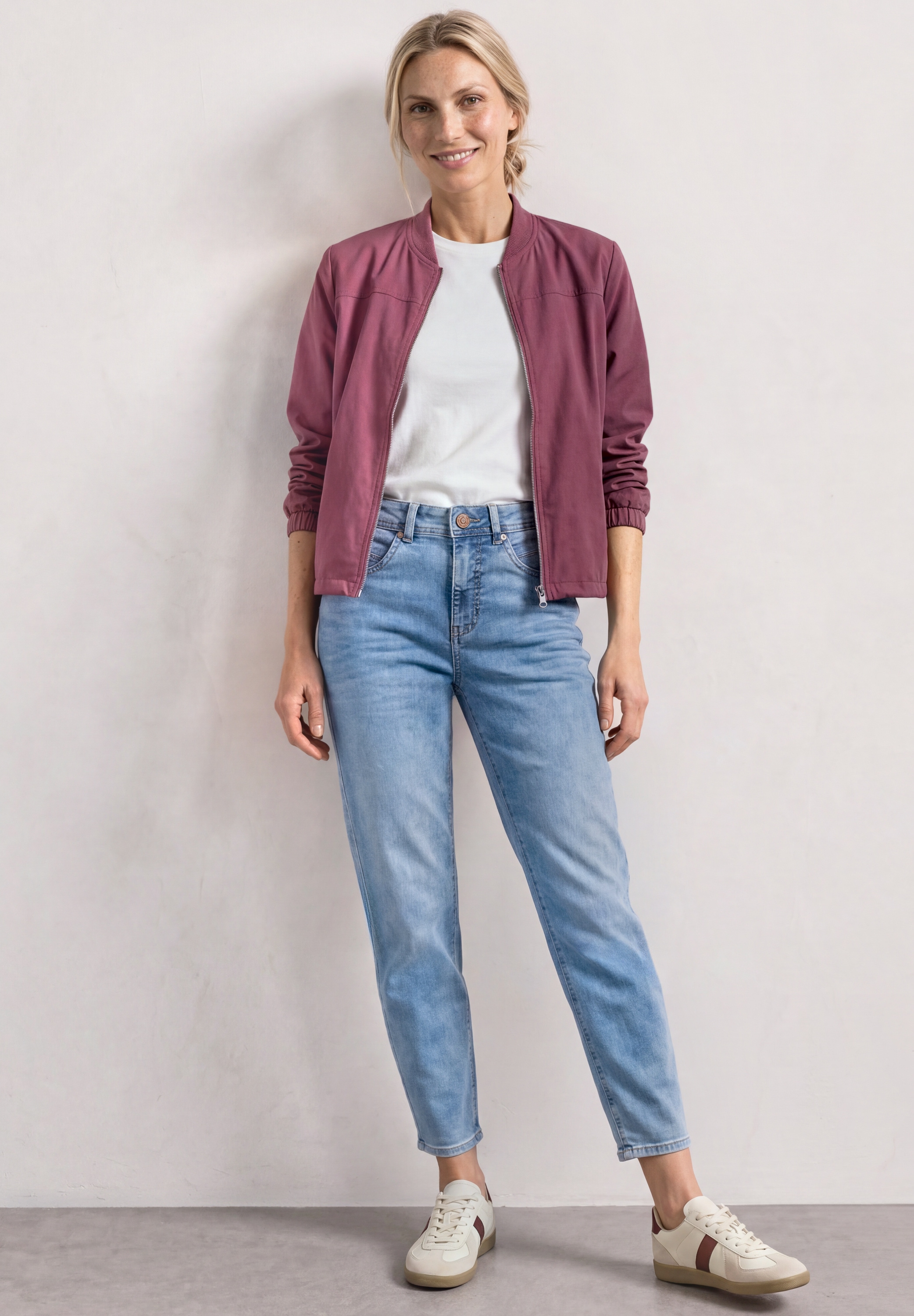 STREET ONE Jeans loose fit »Style Karlie« Pantalon évasé / avec viscose et stretch