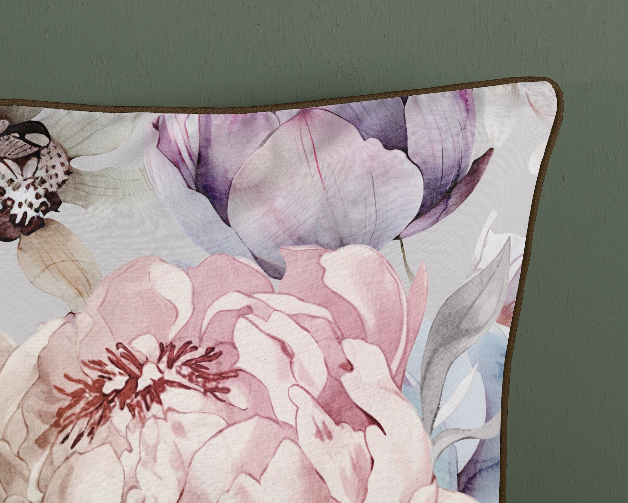 Descanso Wendebettwäsche »Colinda«, Satin, Reissverschluss, Paspel, Biese, Wendeoptik, Luxe, Blumen, grau