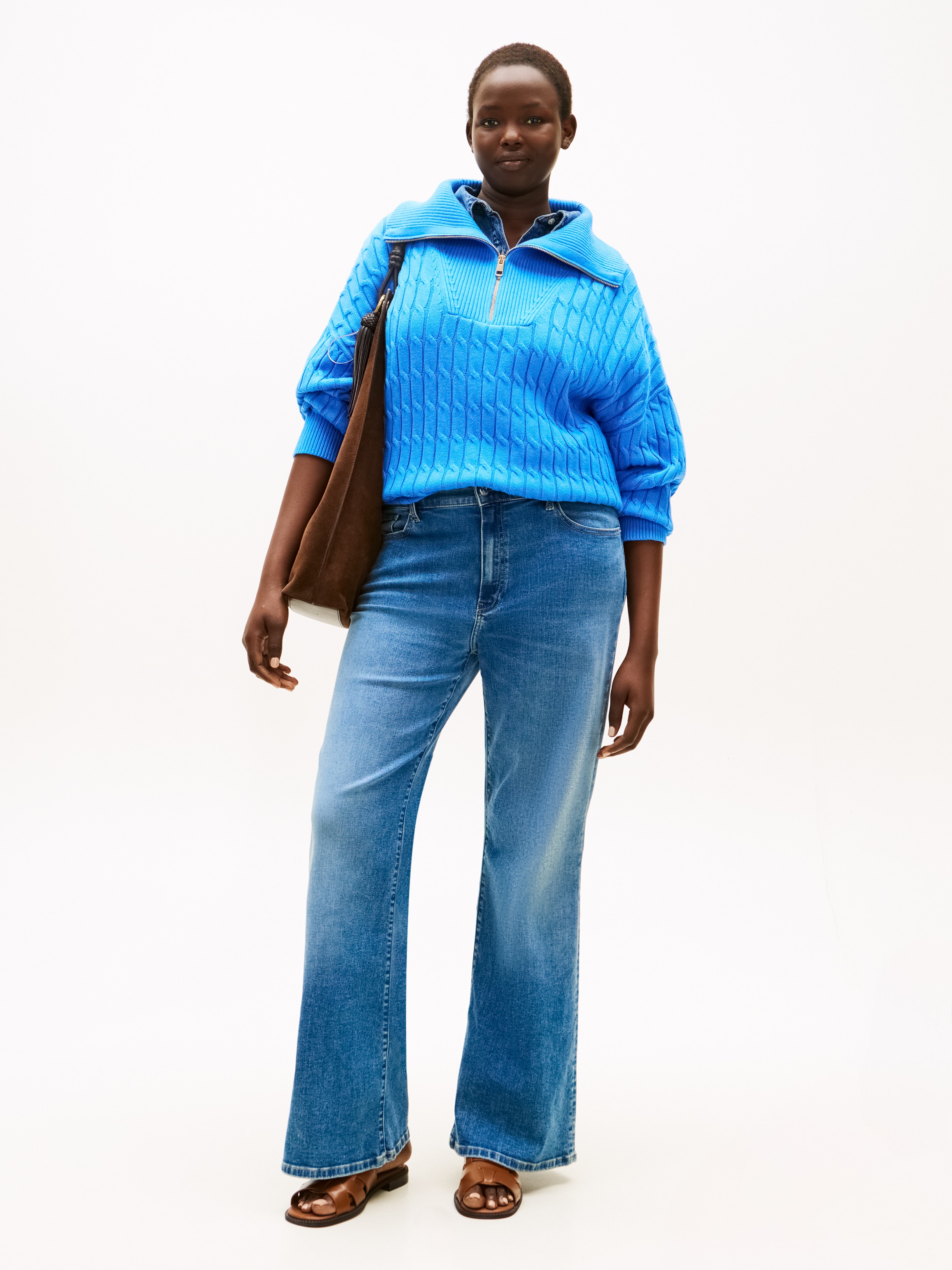 Tommy Hilfiger Curve Jeans bootcut »CRV DNM FINN FLARE RW« in grossen Grössen, in ausgestellter Form