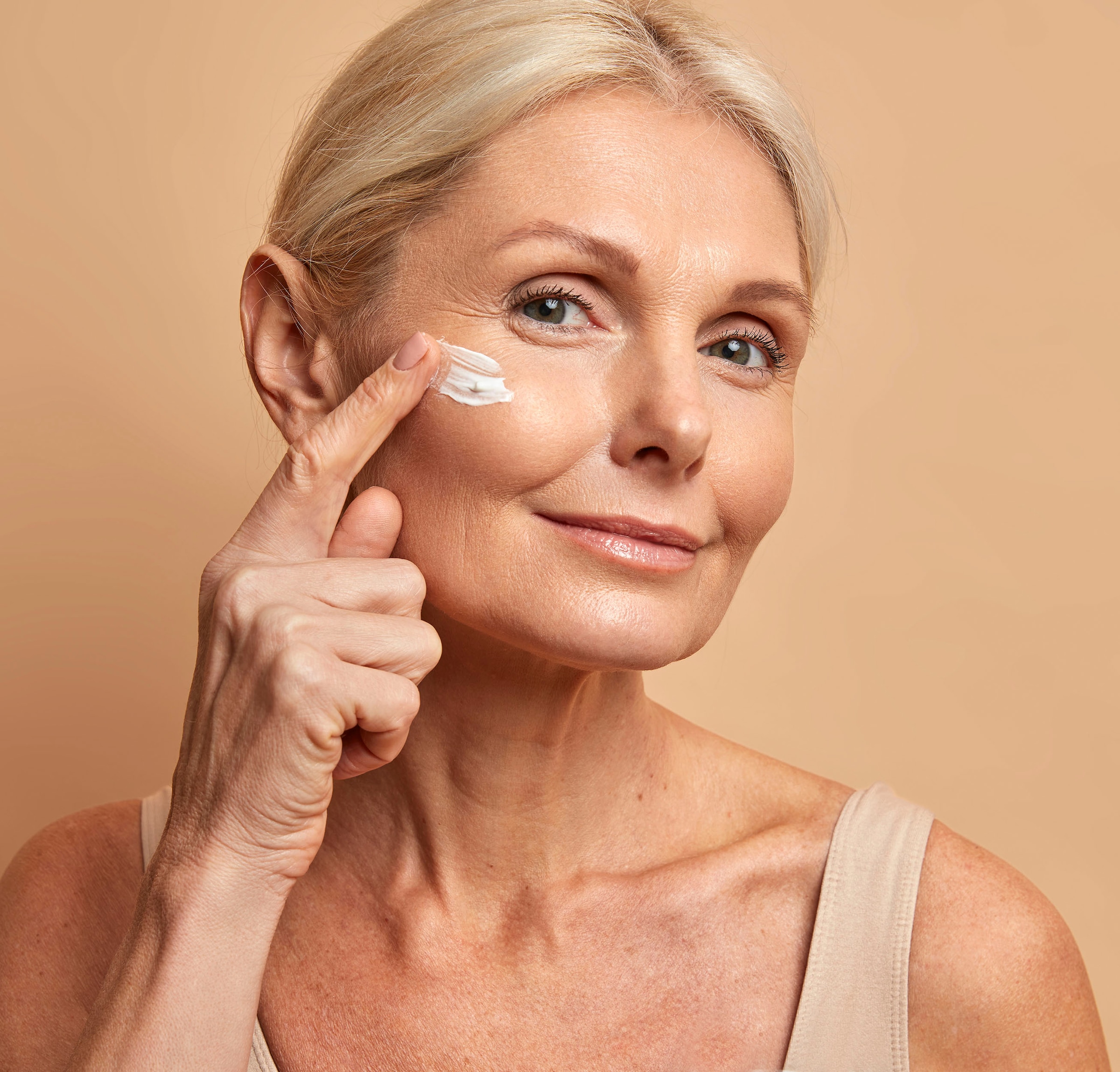 Hydas Soins du visage »DermaAktiv Hautbildregulierende Pflegecreme« Reduzierung von Pigment- und Altersflecken, fördert den Hautzellschutz