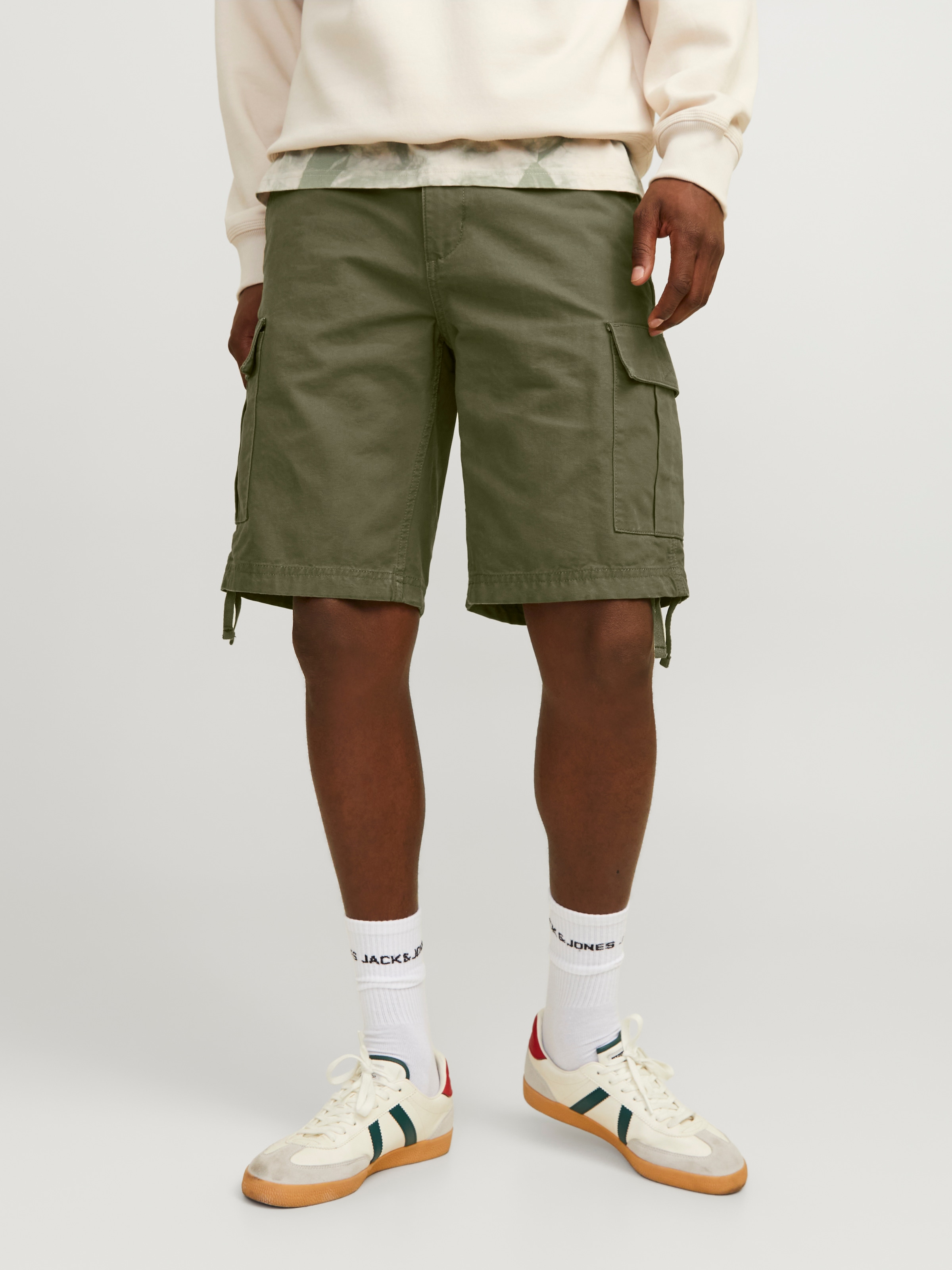Image of Jack & Jones Cargoshorts "JPSTCOLE BARKLEY JJCARGO SHORTS SN" mit Cargo Taschen