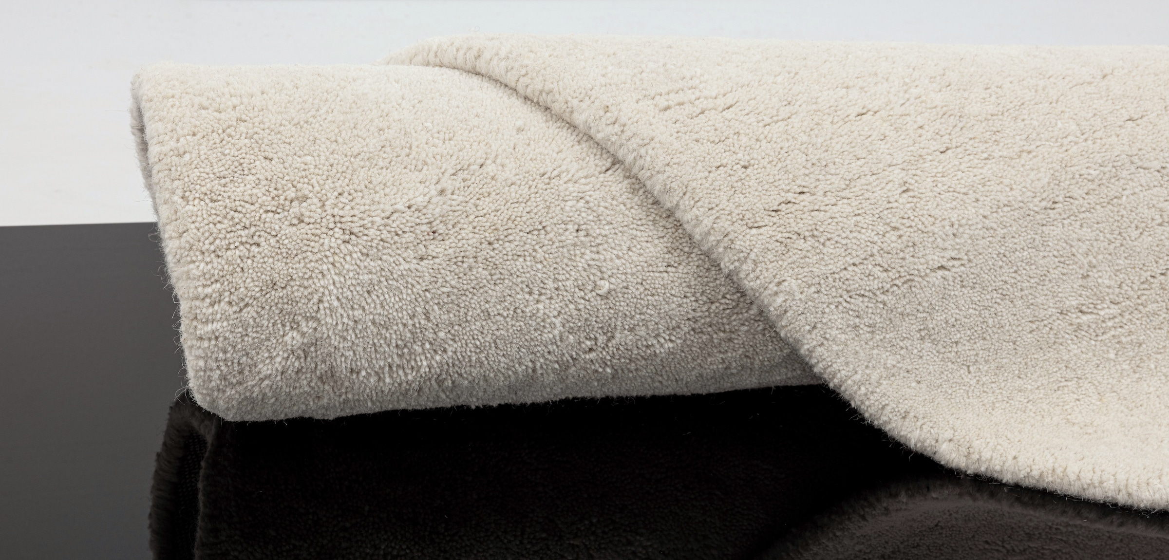 GOODproduct Wollteppich »Gabbo Natur, Handgefertigt, Teppich, reine Wolle, meliert« rund 14 mm Höhe besonders weich und dicht