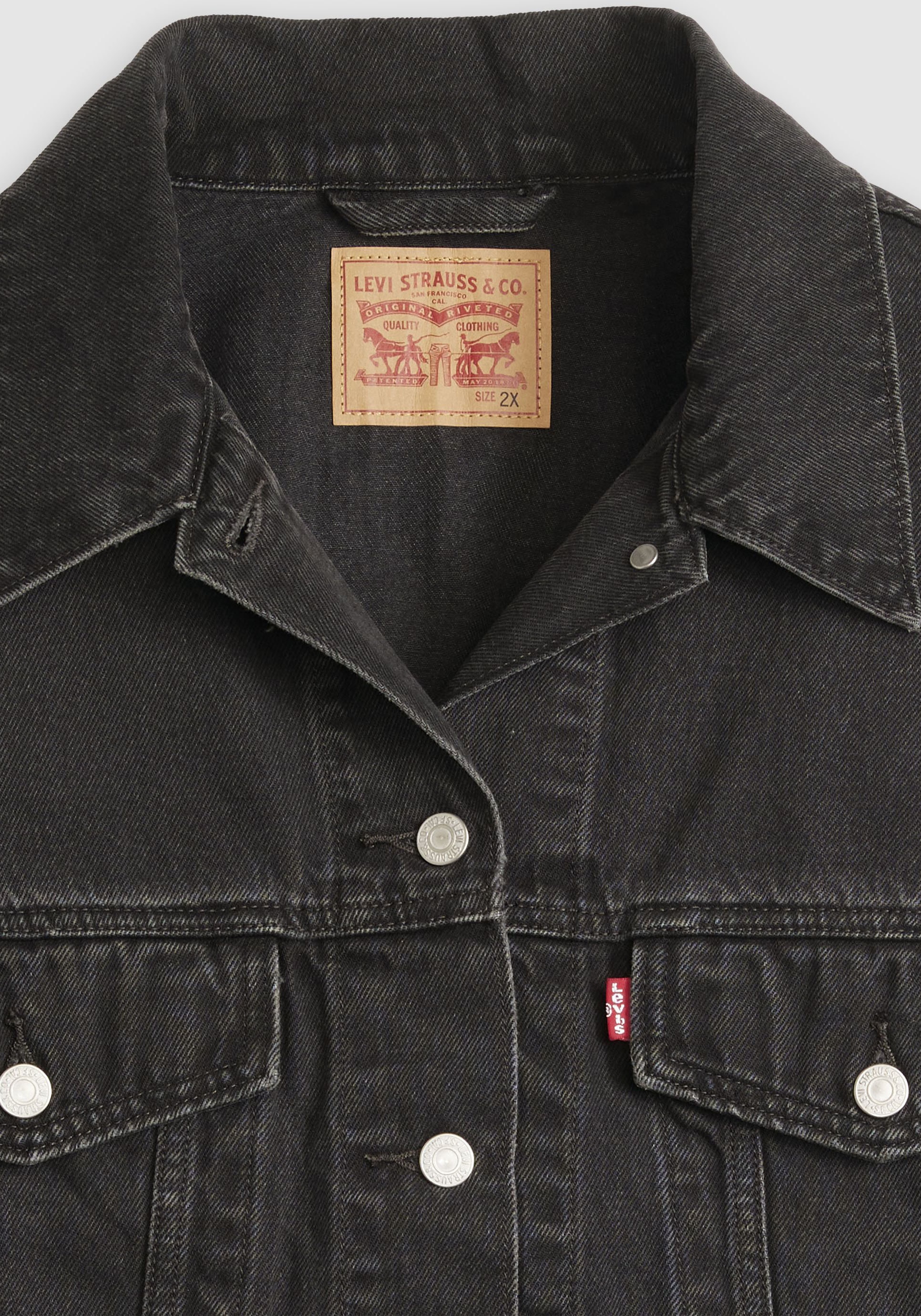 Levi's® Plus Veste en jean »TRUCKER« en léger effet usé