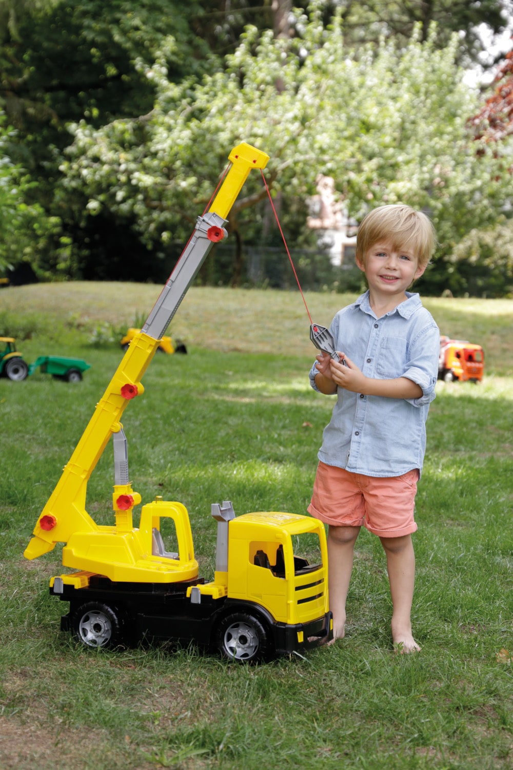 Lena® Jouet ambulance »Giga Trucks, gelb-schwarz« Made in Europe