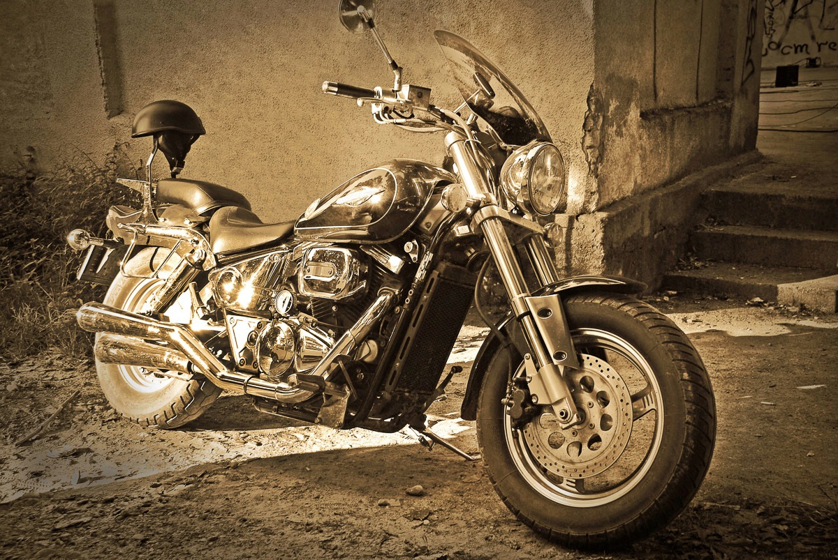 Image of Papermoon Fototapete »Vintage Motorrad.«, Vliestapete, hochwertiger Digitaldruck bei Ackermann Versand Schweiz
