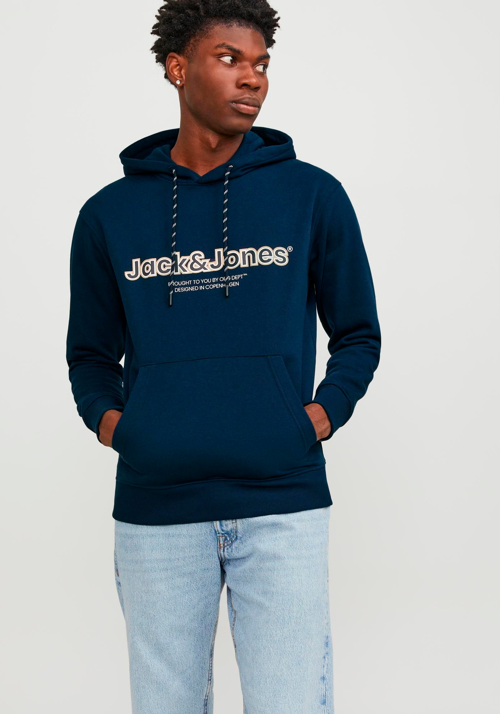 Jack & Jones Hoodie »JORLAKEWOOD SWEAT HOOD BF«, mit coolem Print