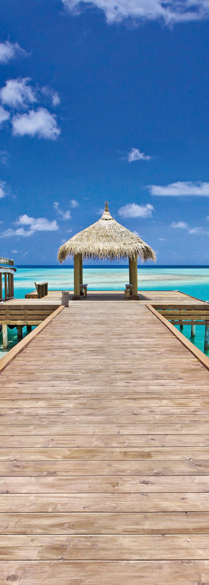 Komar Fototapete »Digitaldruck Vlies - Beach Resort - Grösse 100 x 280 cm«, bedruckt, Wohnzimmer, Schlafzimmer
