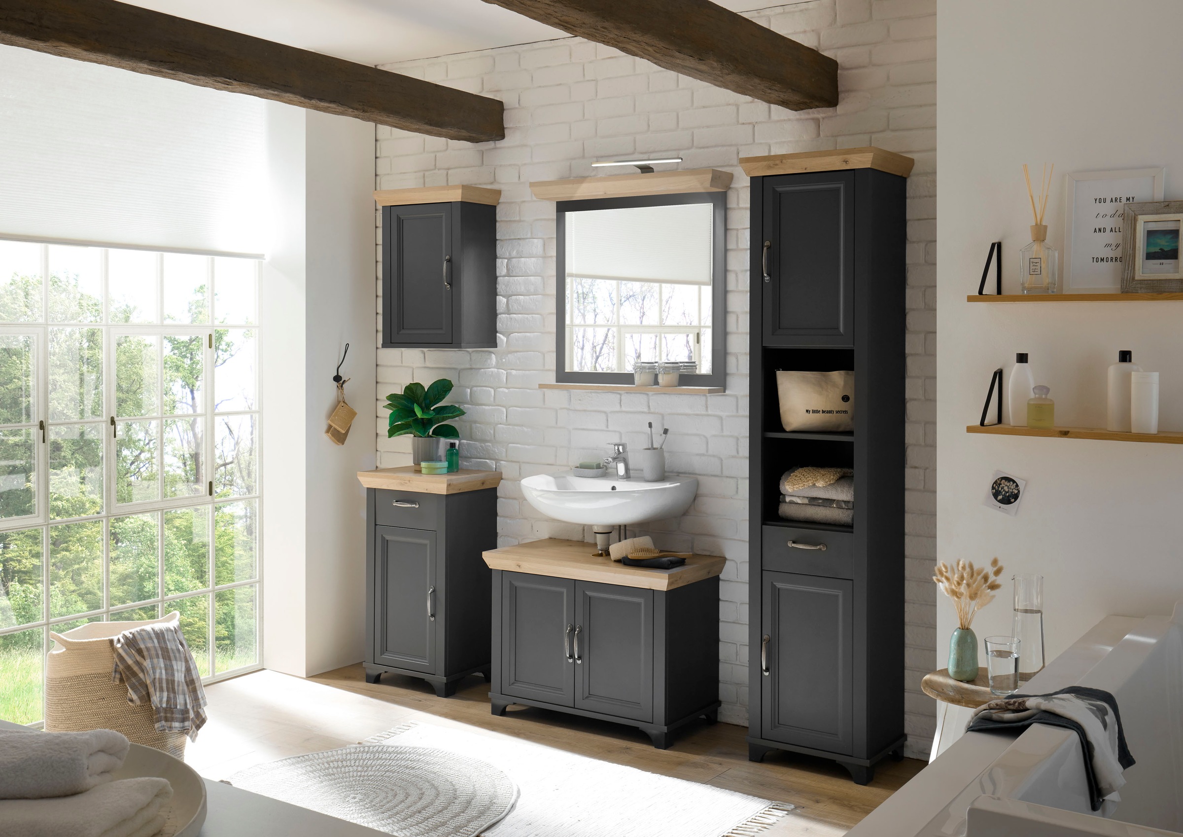 Mäusbacher Armoire basse »Mali« Landhausstil, Breite 45 cm, Höhe 83 cm, Metallgriffe