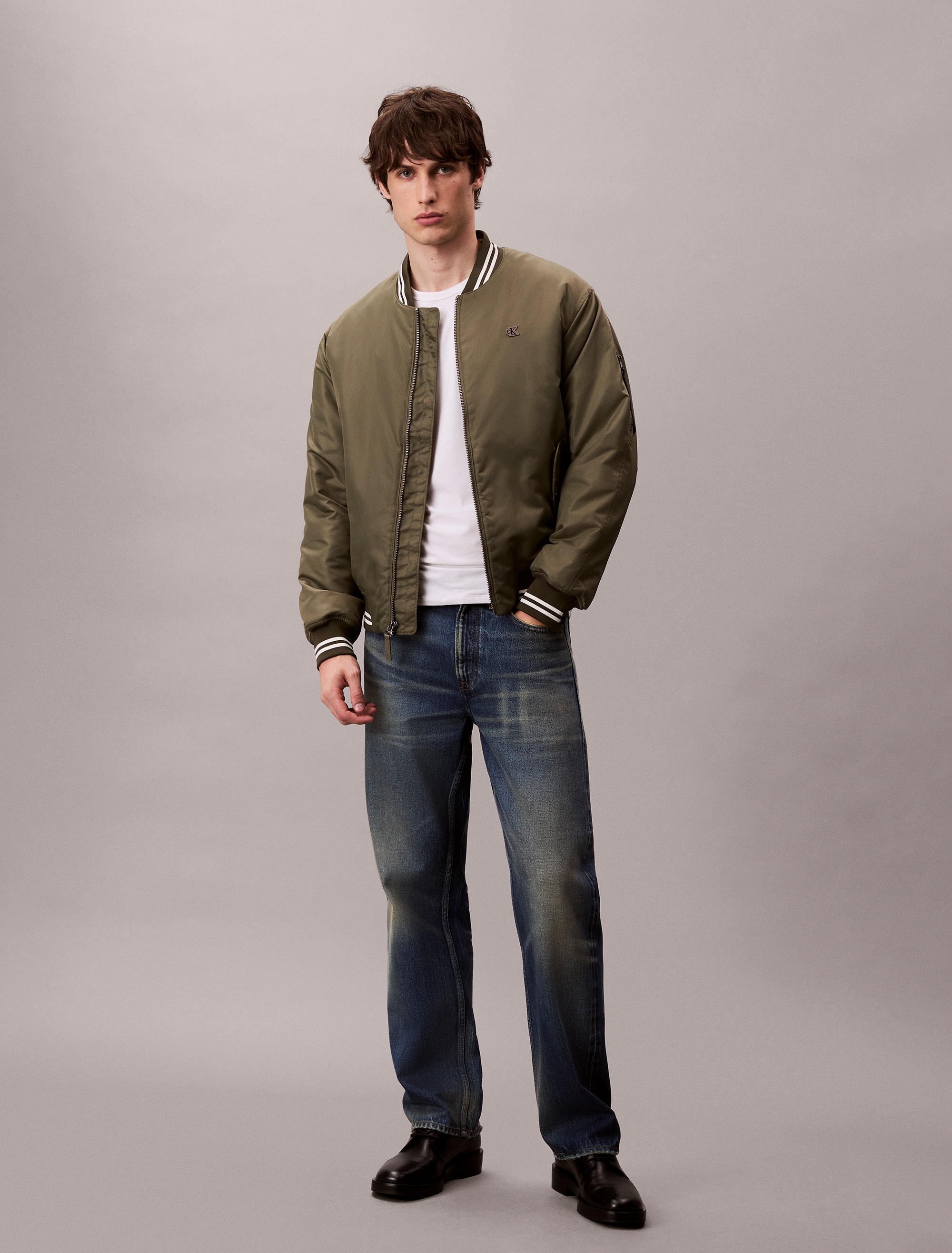 Calvin Klein Collegejacke »LS JEANS TIPPED HERO BOMBER« ohne Kapuze Mit Rundhalsausschnitt, regular fit