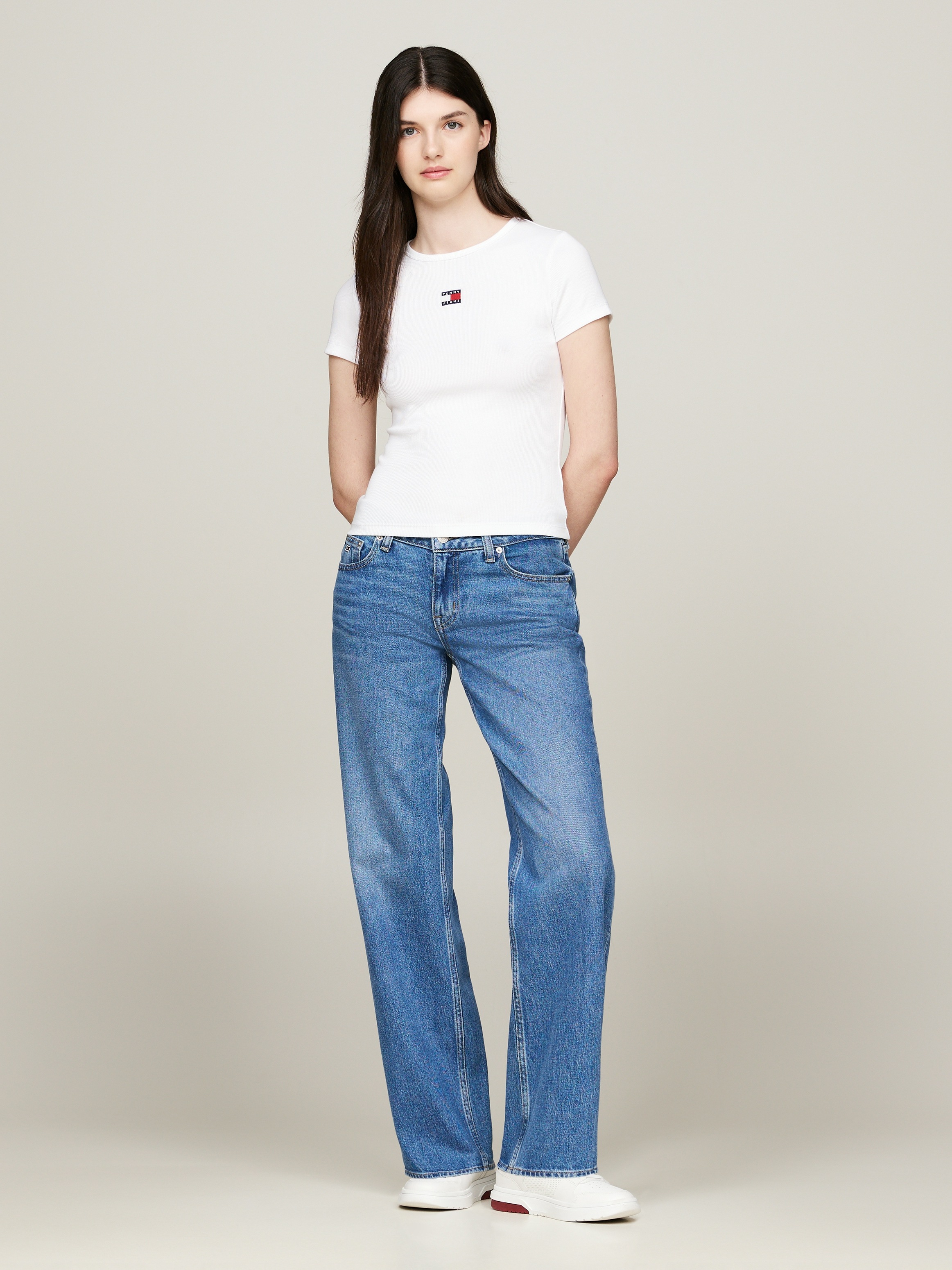 Tommy Jeans Kurzarmshirt »TJW SLIM BADGE RIB TEE«, in gerippter Struktur