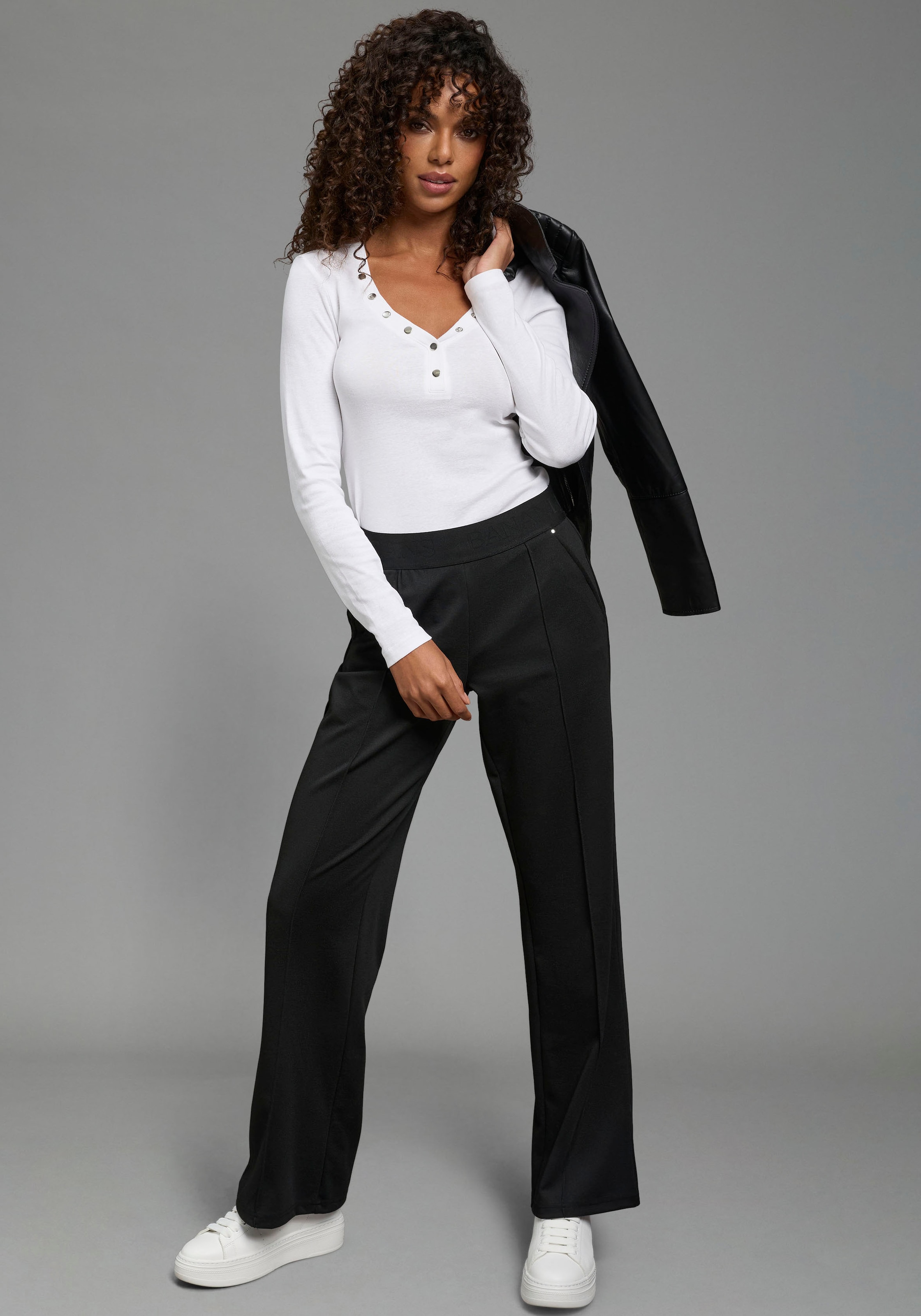 Bruno Banani Jerseyhose  in Anzug-Optik, moderner Wideleg-Shape, geprägtes Logo-Bündchen